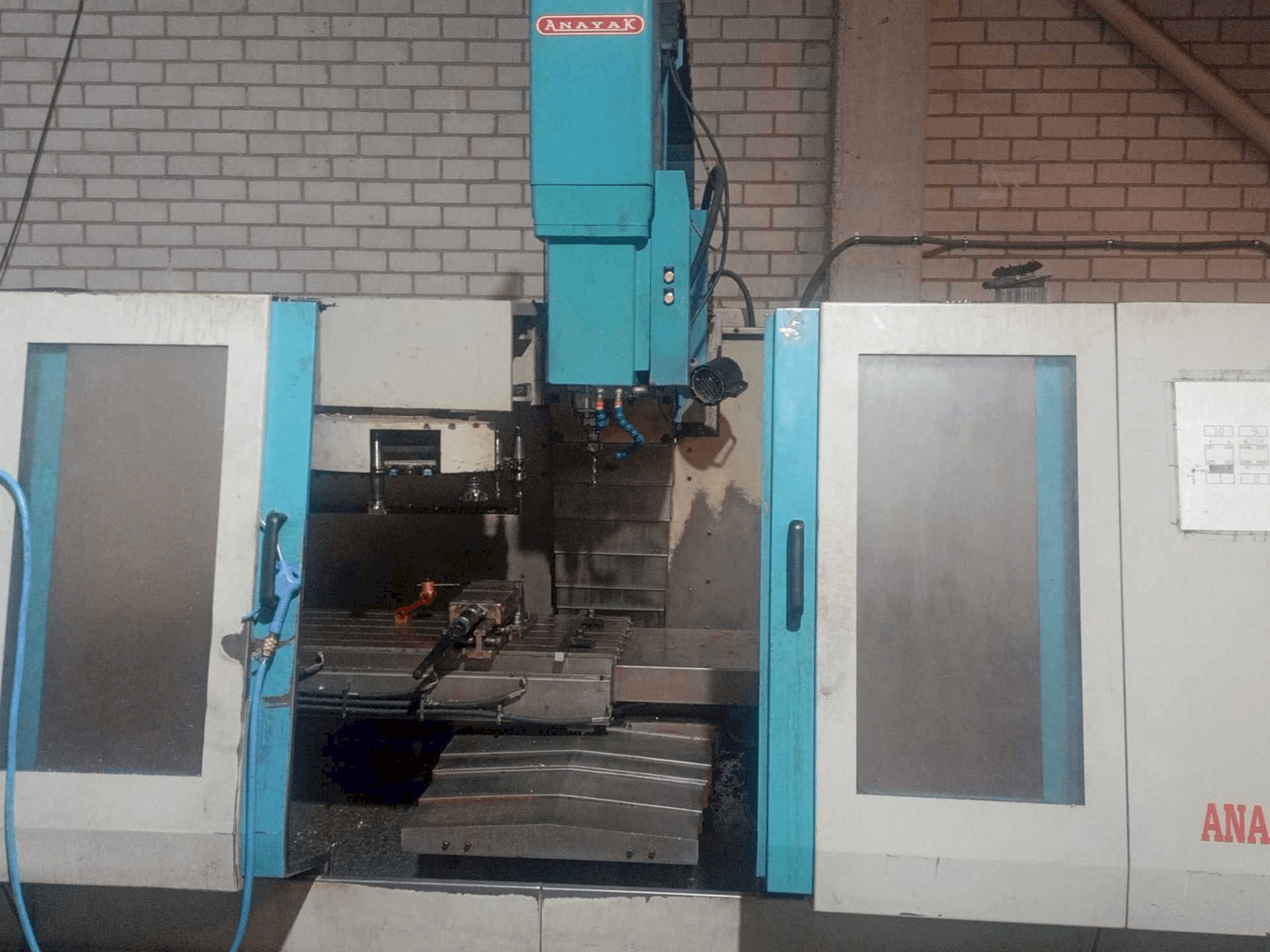 Vista frontal de la máquina ANAYAK Anakmatic 11
