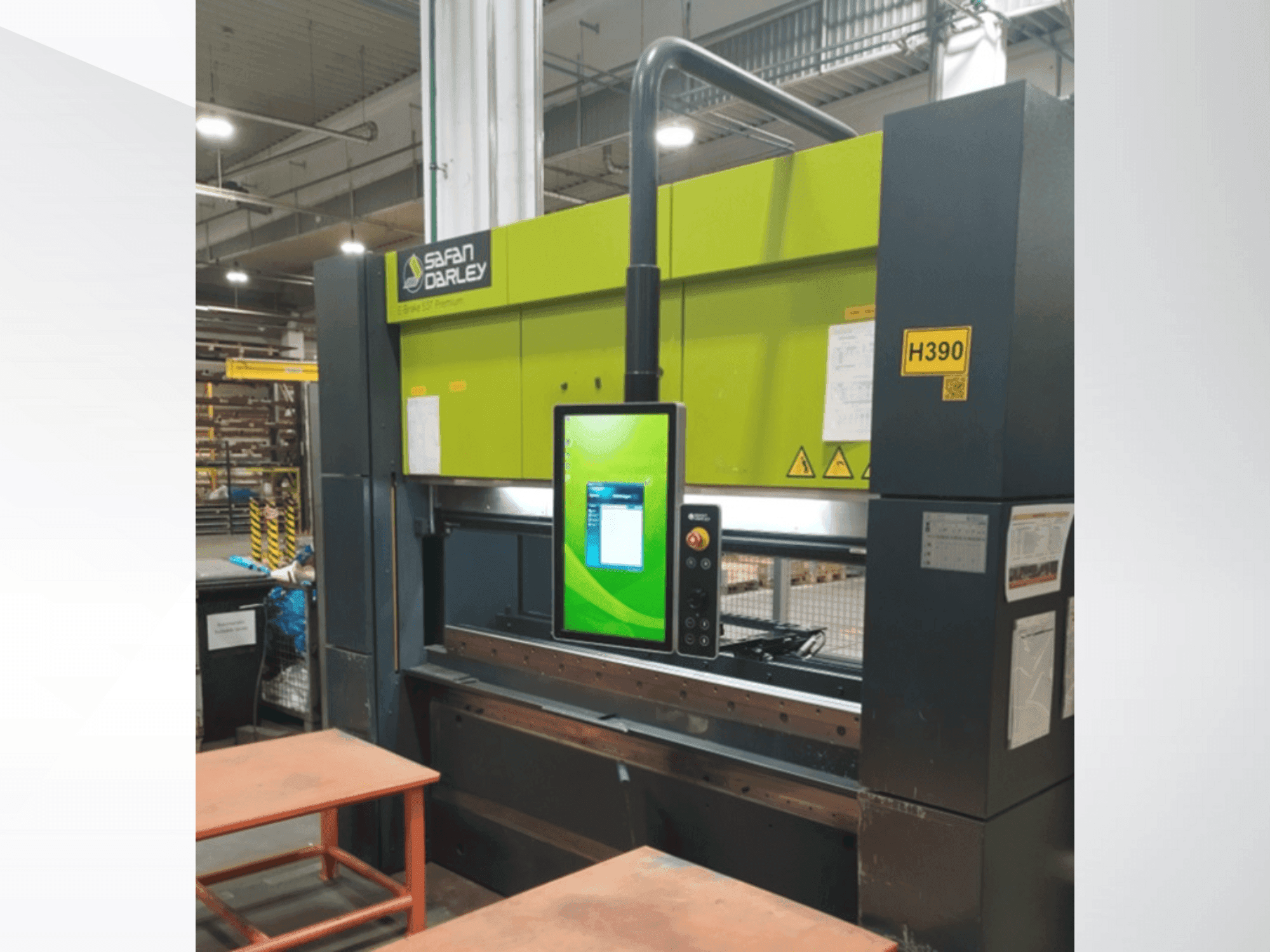 Vista frontal de la máquina Safan SAFAN DARLEY E-BRAKE premium 50-2050