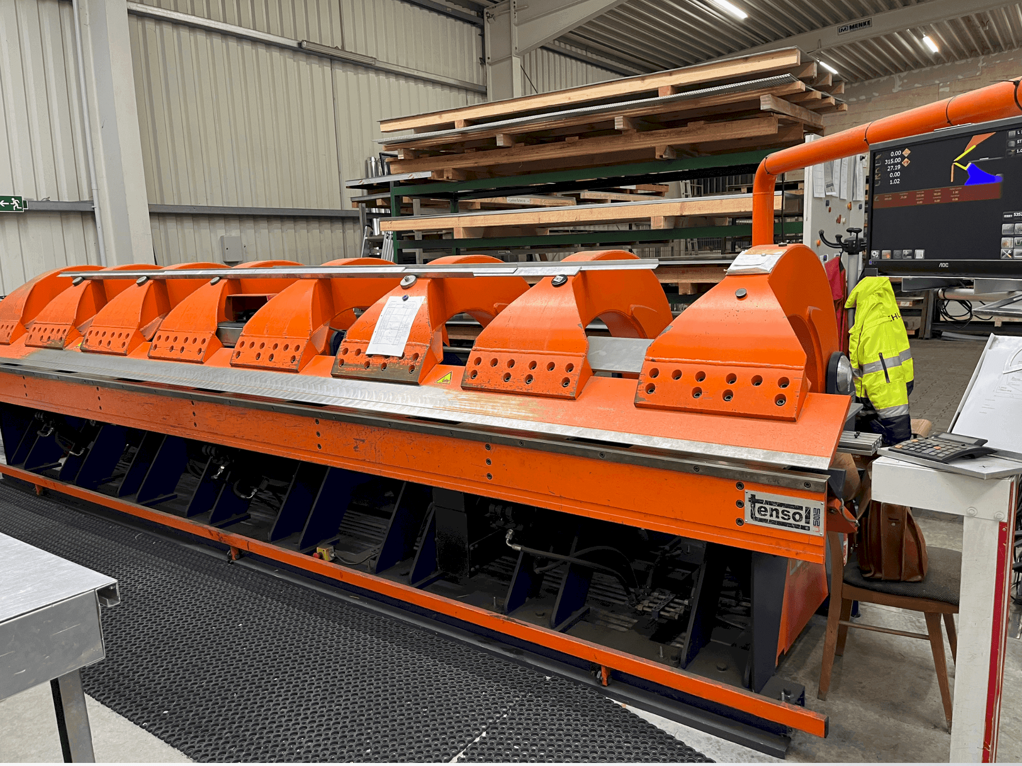 Vista frontal de la máquina OEMB H200.60