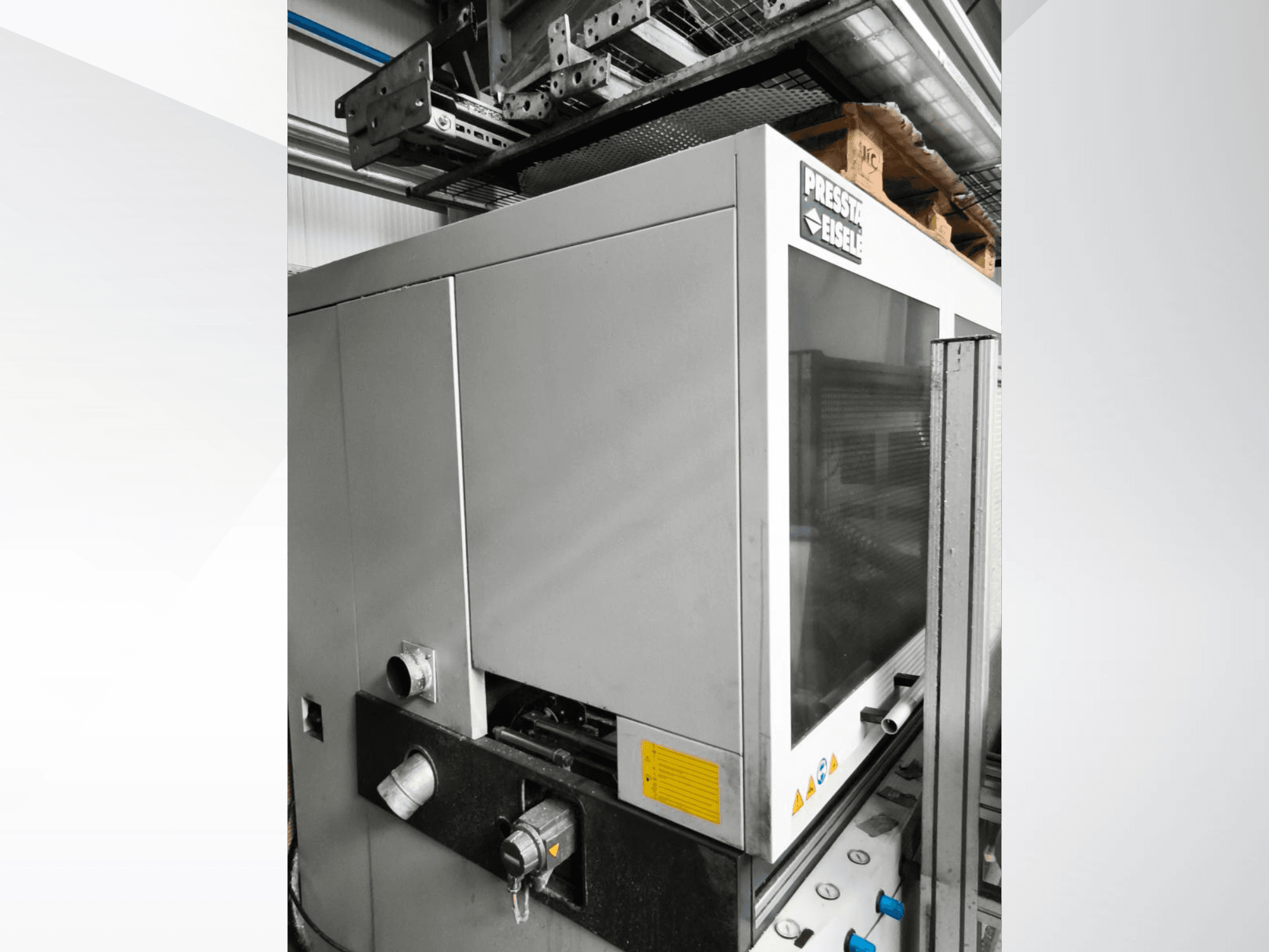 Sierra circular para metales PRESSTA EISELE Profilma 400 V, vista lateral con panel de control y detalles mecánicos.