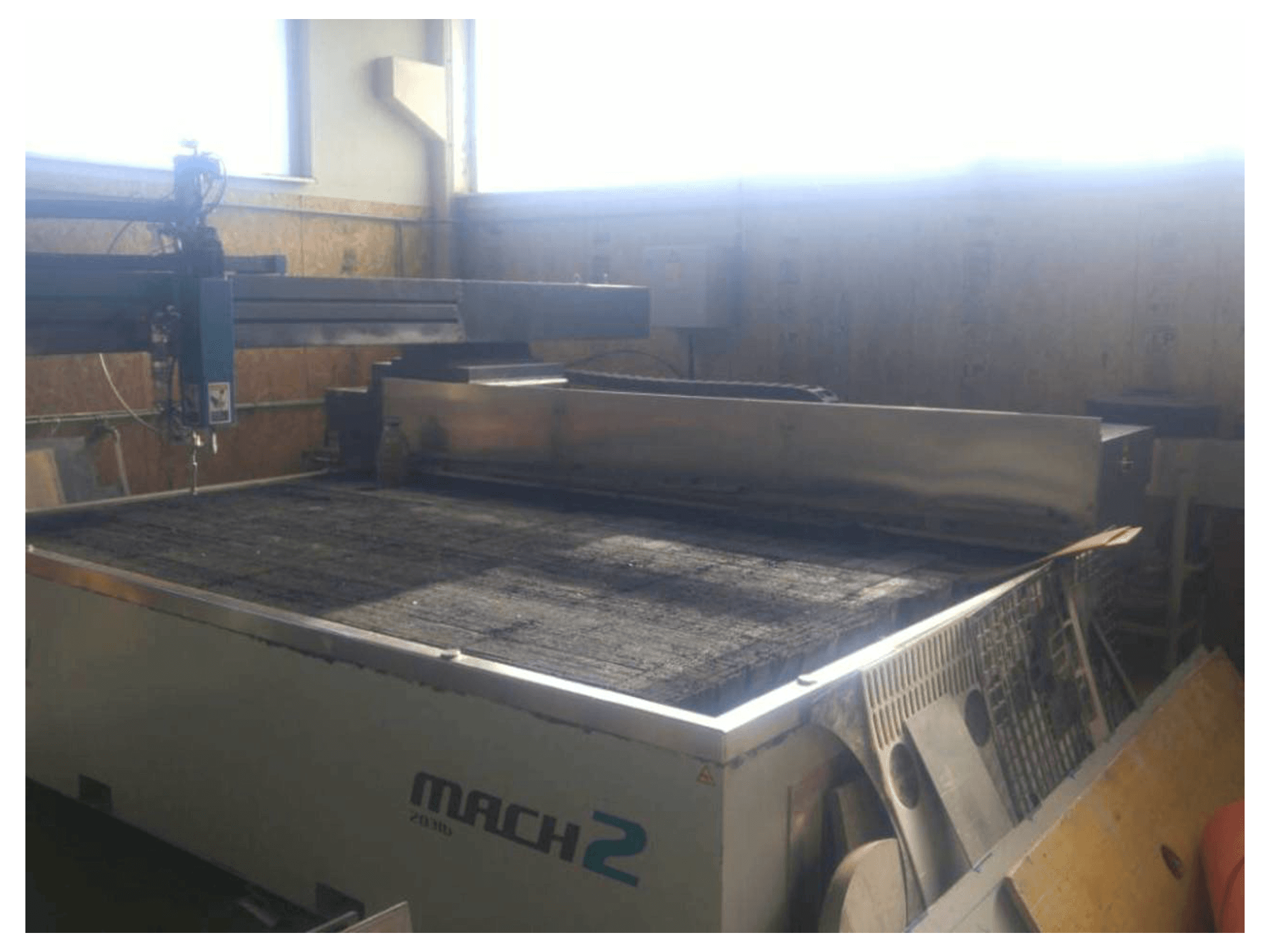 Vista frontal de la máquina Flow Mach2-3120b