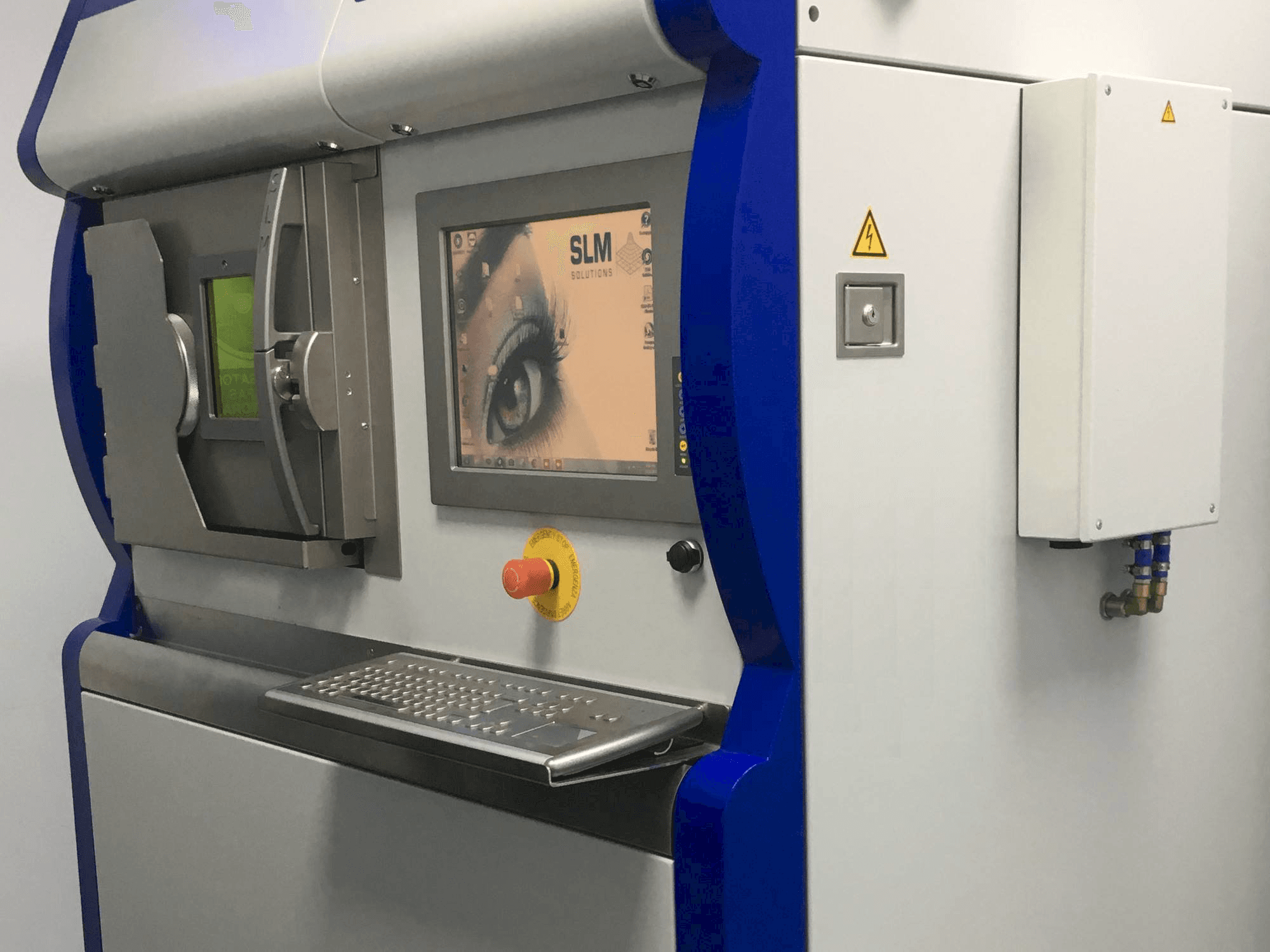 Vista frontal de la máquina SML 125HL