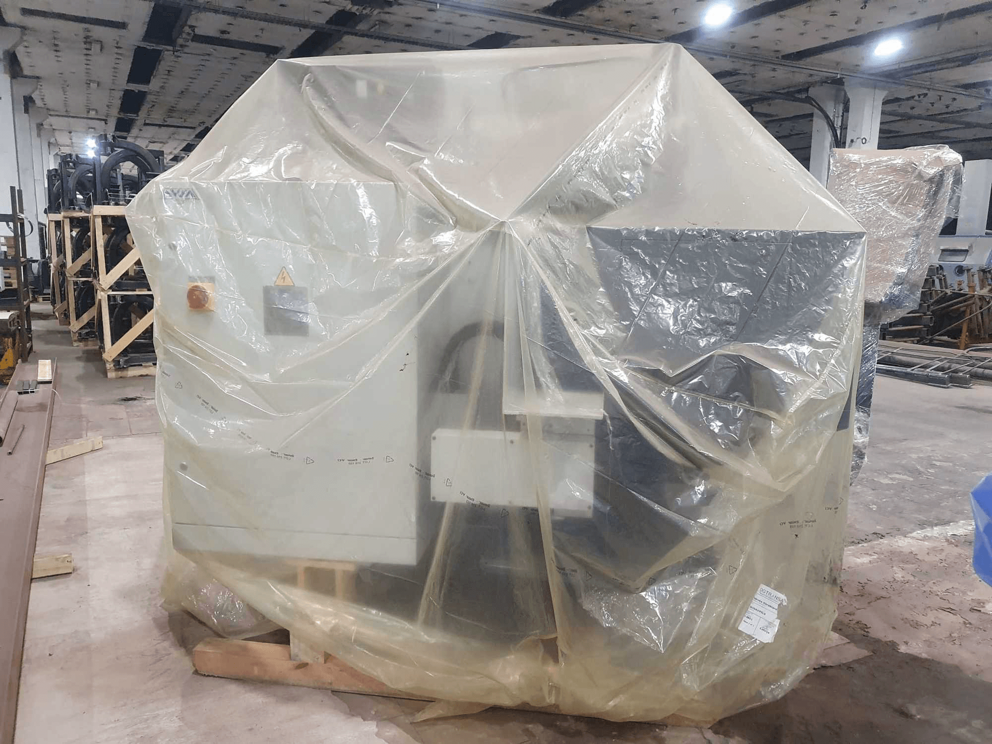 Vista frontal de la máquina Avia FOP FNE 50P