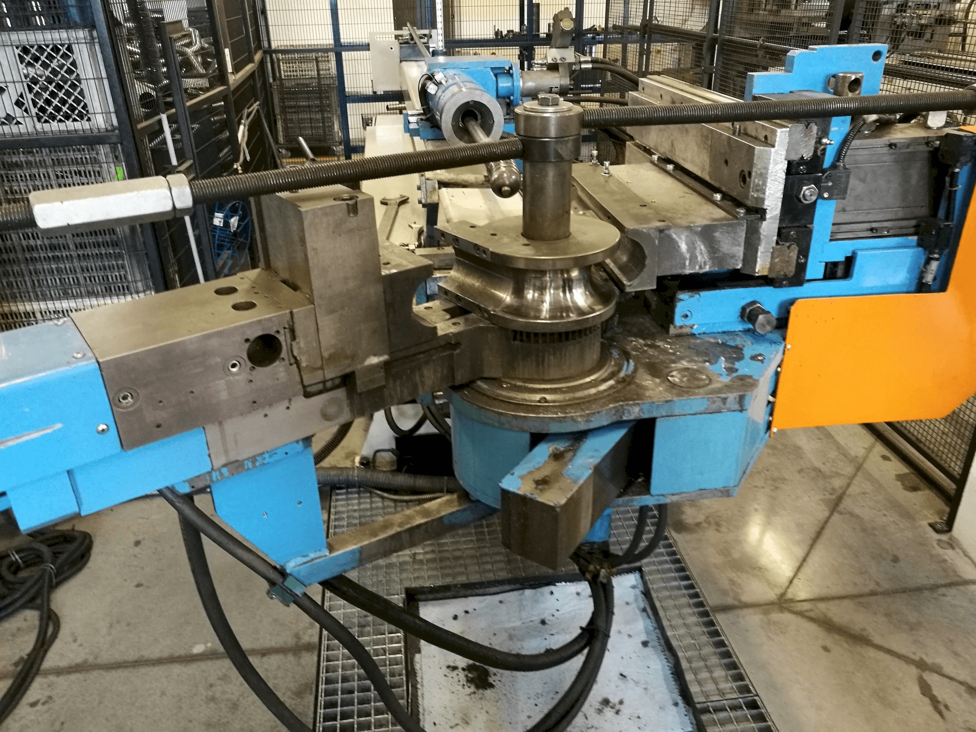 Vista frontal de la máquina Rasi S 80.5