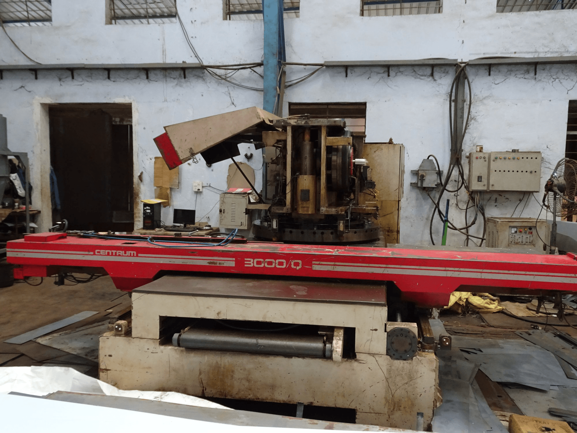 Vista frontal de la máquina Murata Wiedemann C-3000