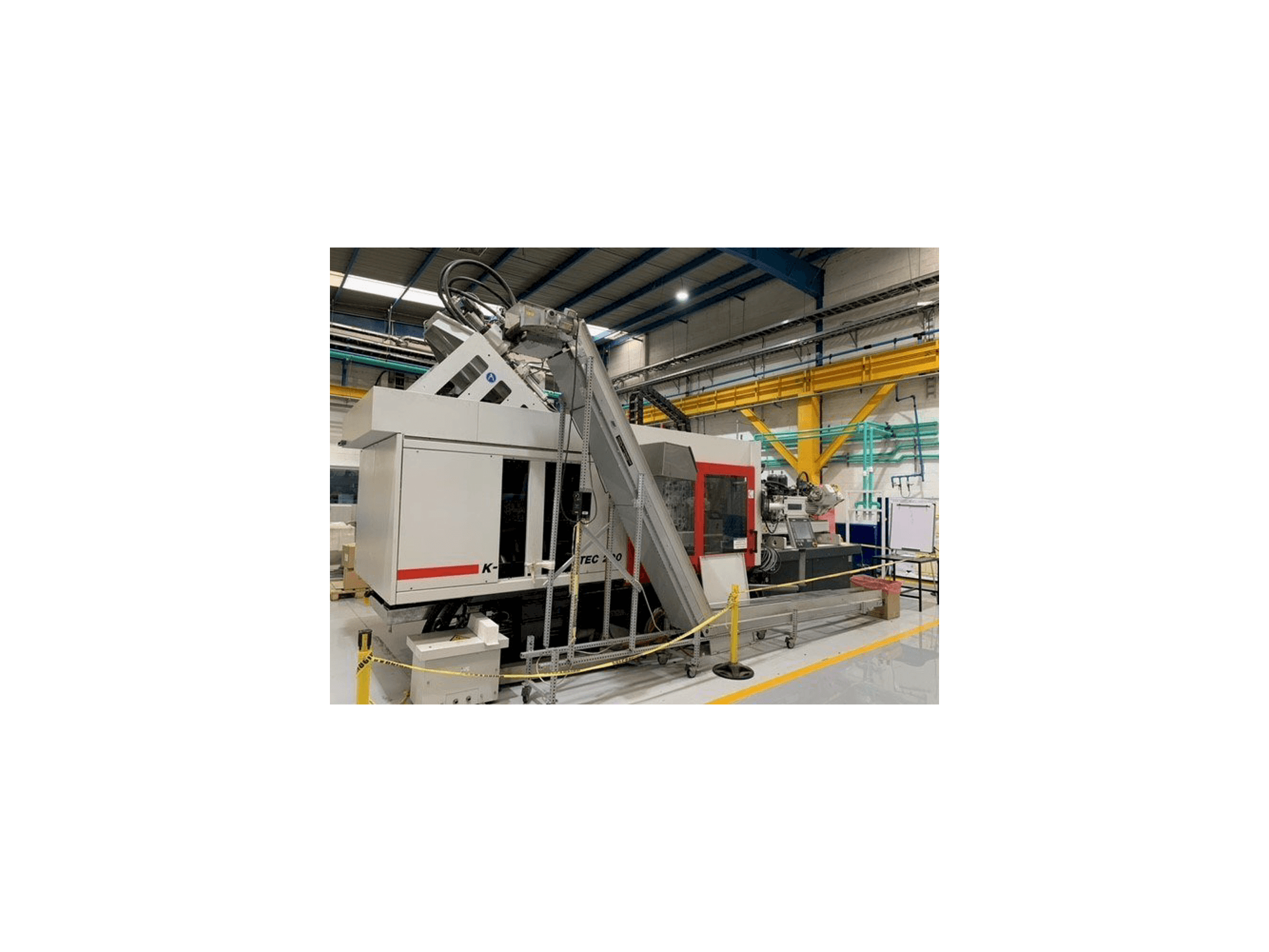 Vista frontal de la máquina Ferromatik K-TEC 200-1000/2F