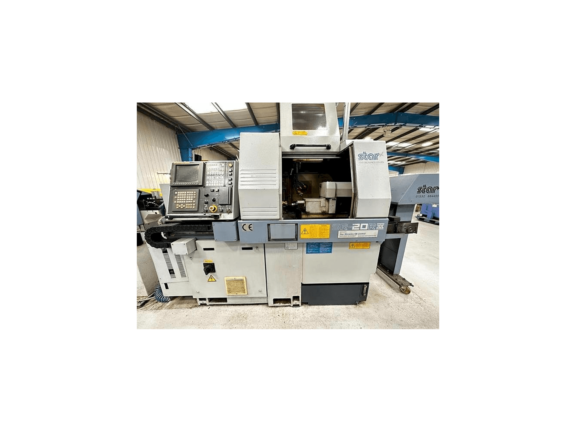 Vista frontal de la máquina Star SR-20 R II