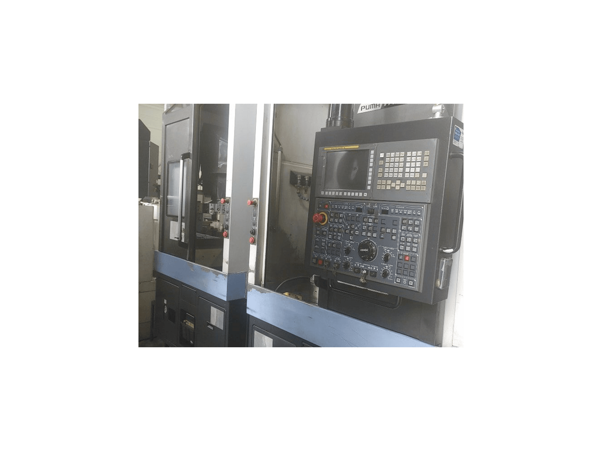 Vista frontal de la máquina Doosan VT450 2SP