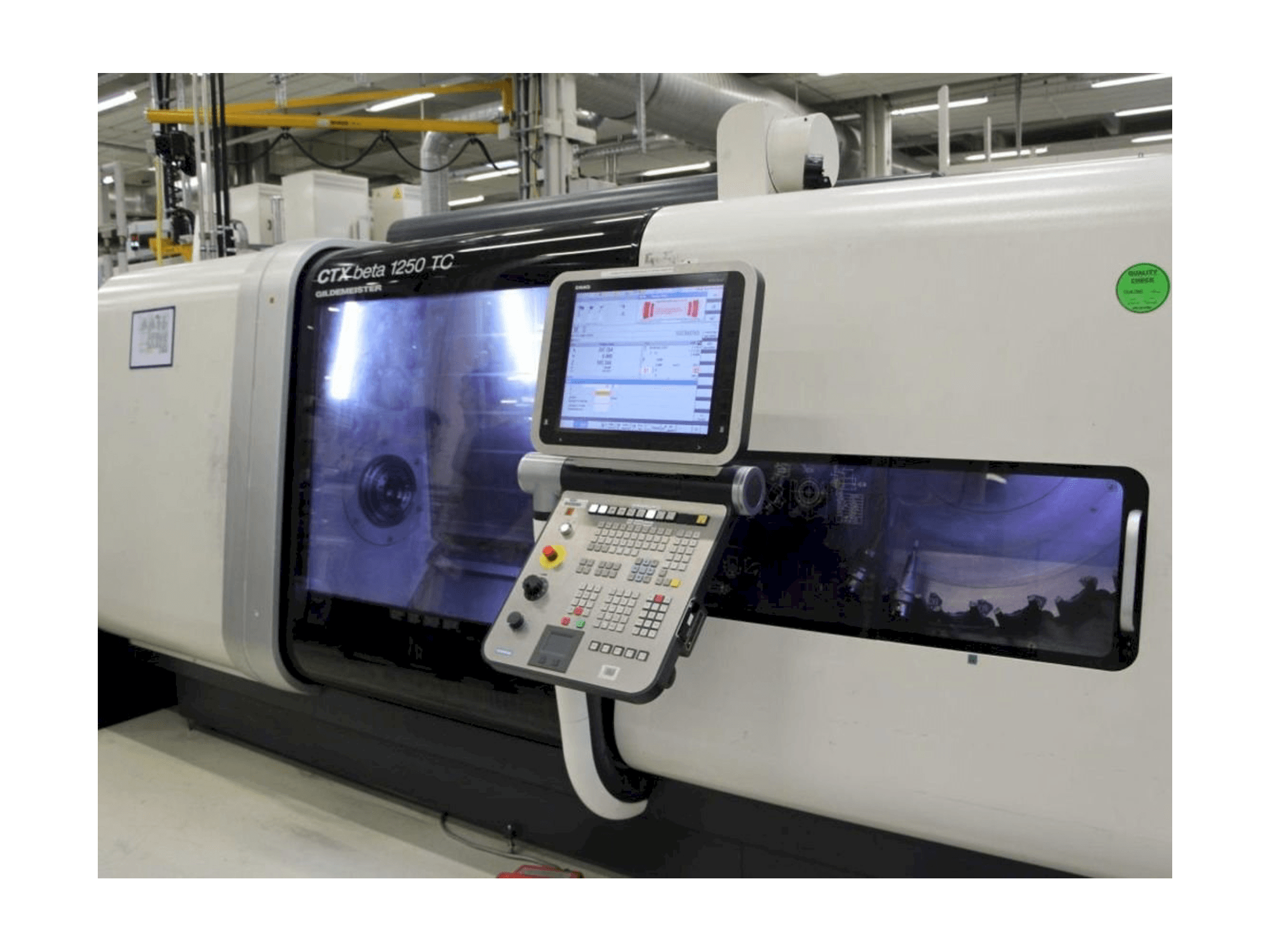 Vista frontal de la máquina DMG MORI GILDEMEISTER CTX Beta 1250 TC