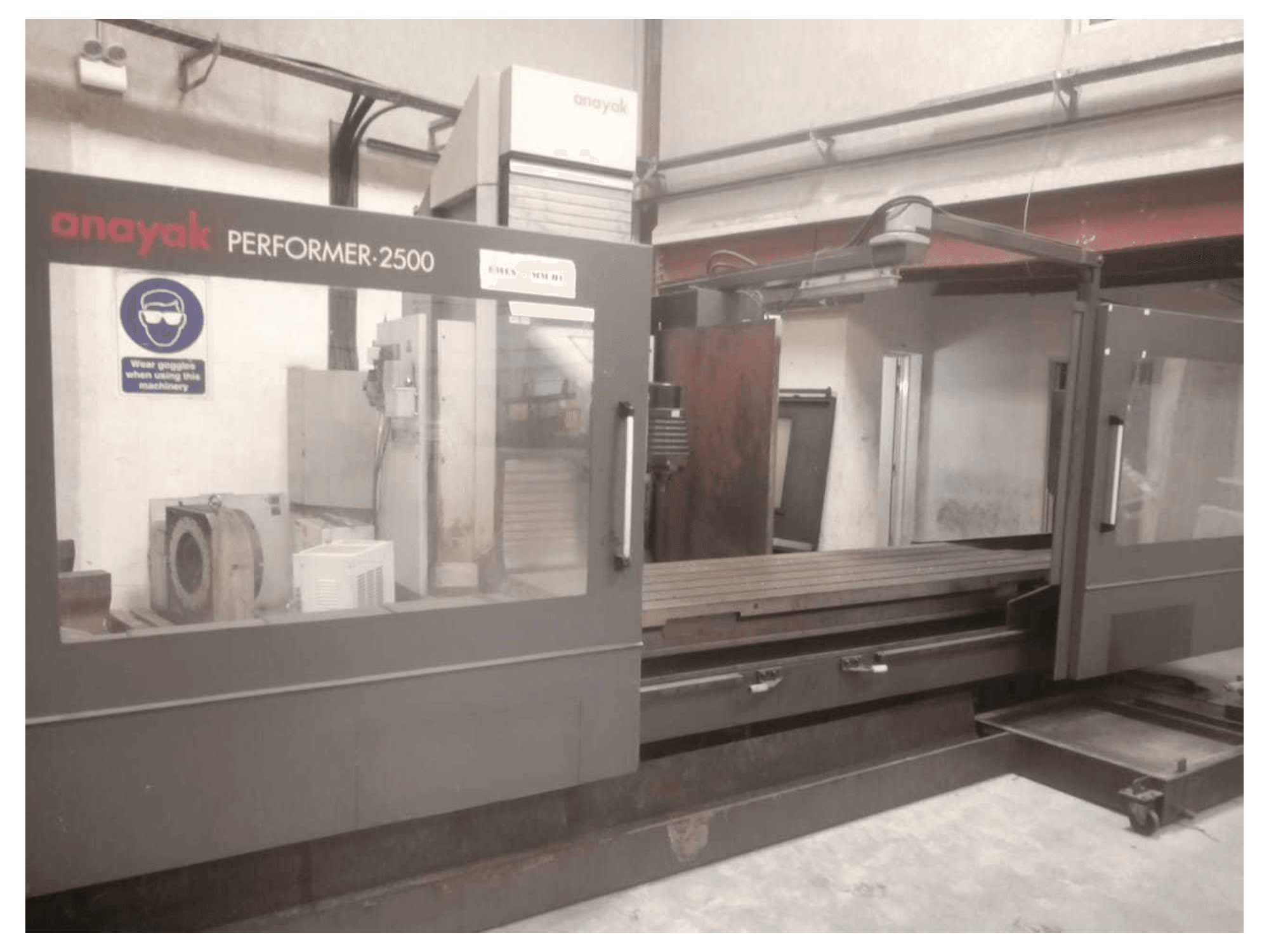 Vista frontal de la máquina ANAYAK PERFORMER-2500