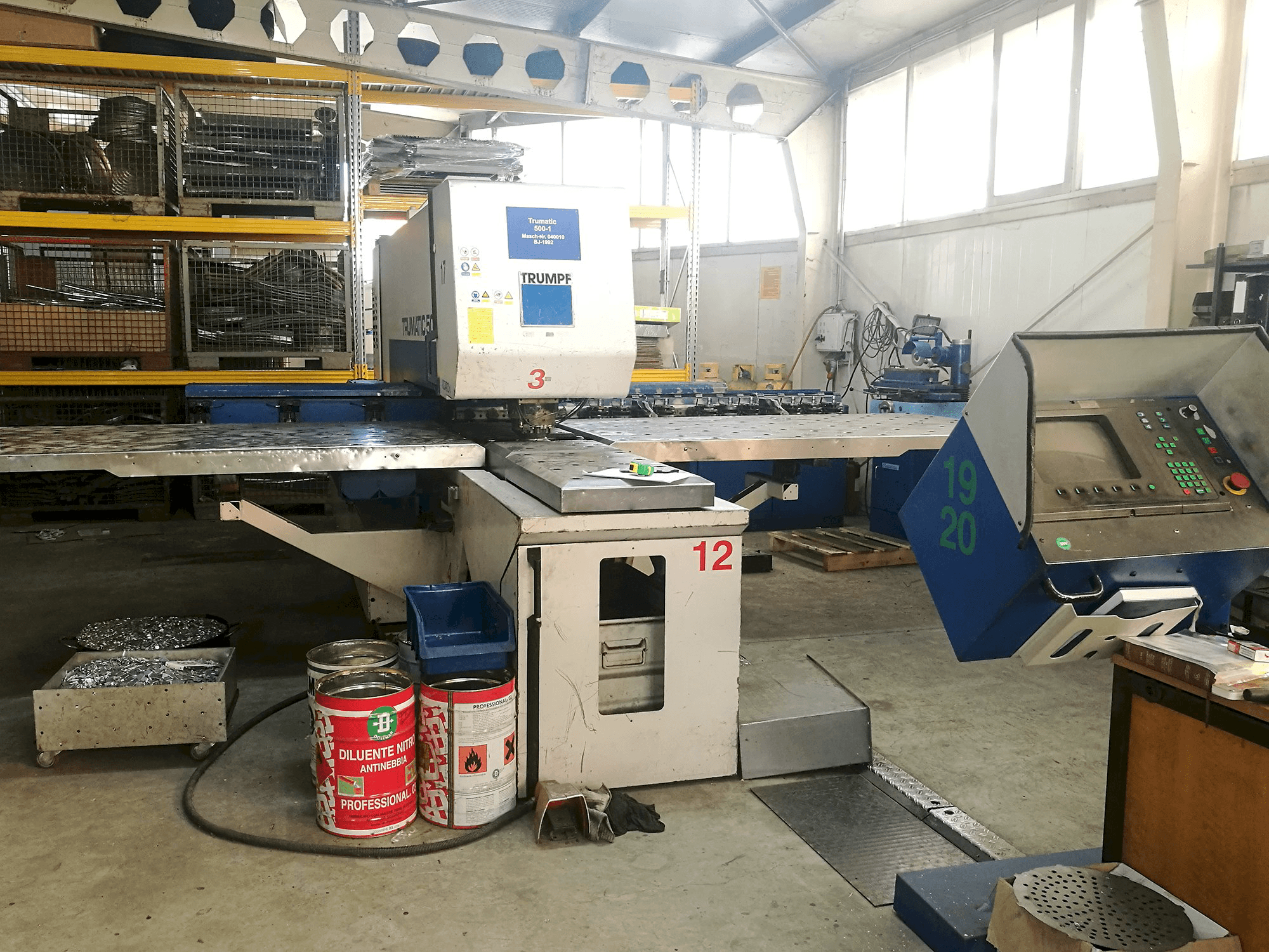 Vista frontal de la máquina Trumpf Trumatic 500