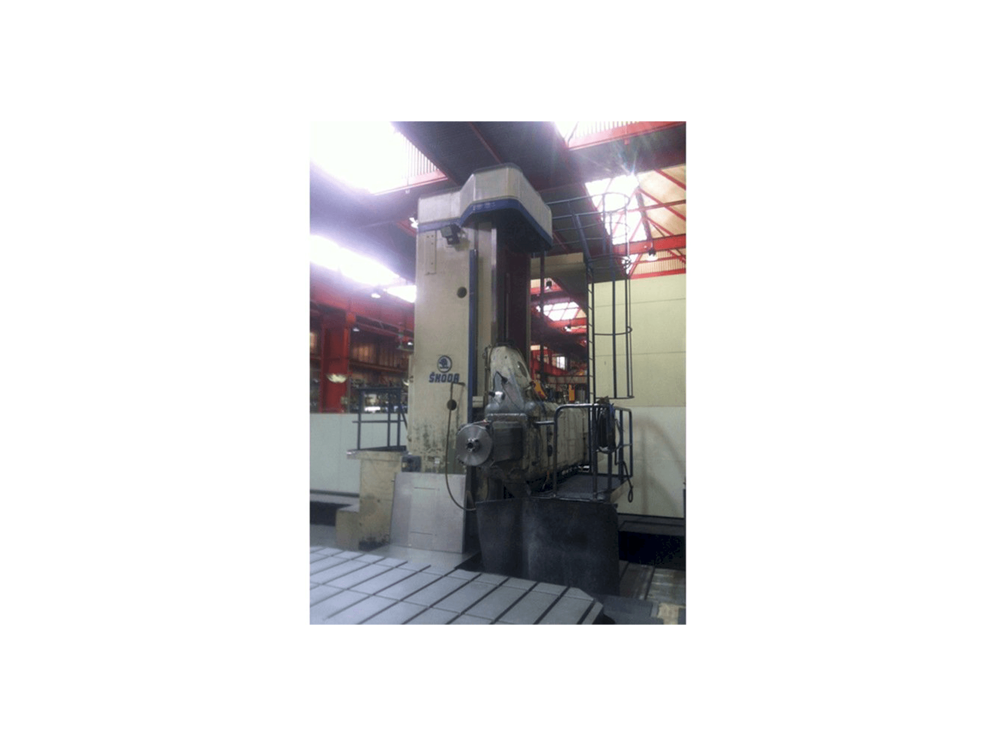 Vista frontal de la máquina SKODA WD 160 B