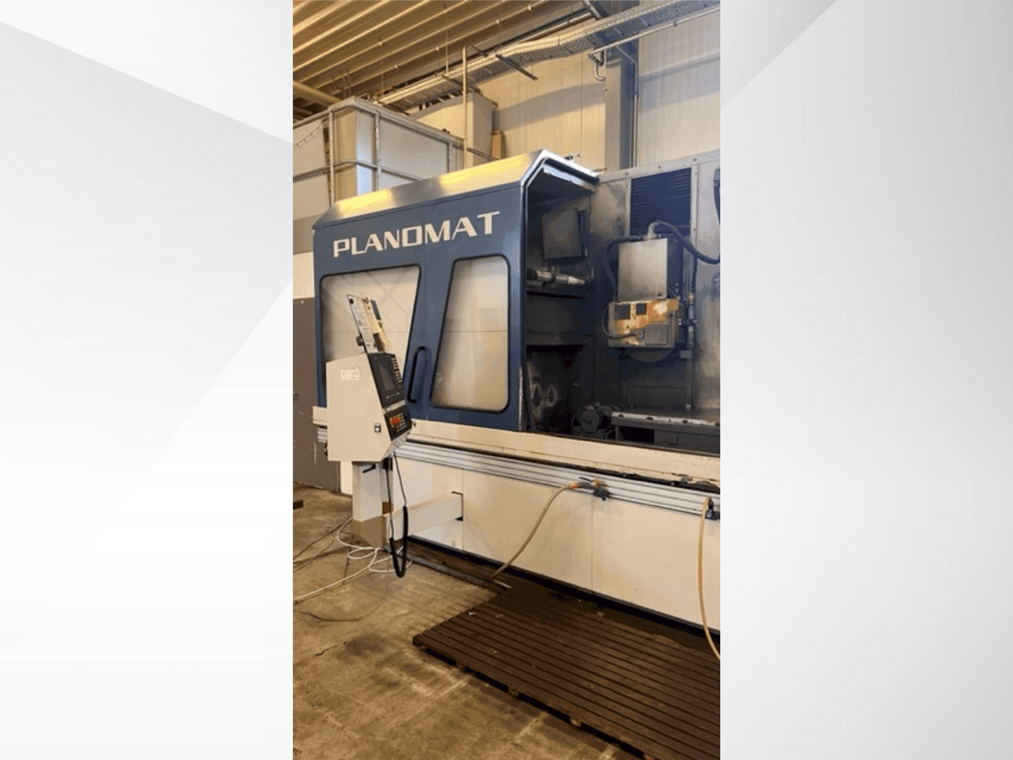 Vista frontal de la máquina BLOHM Planomat 616