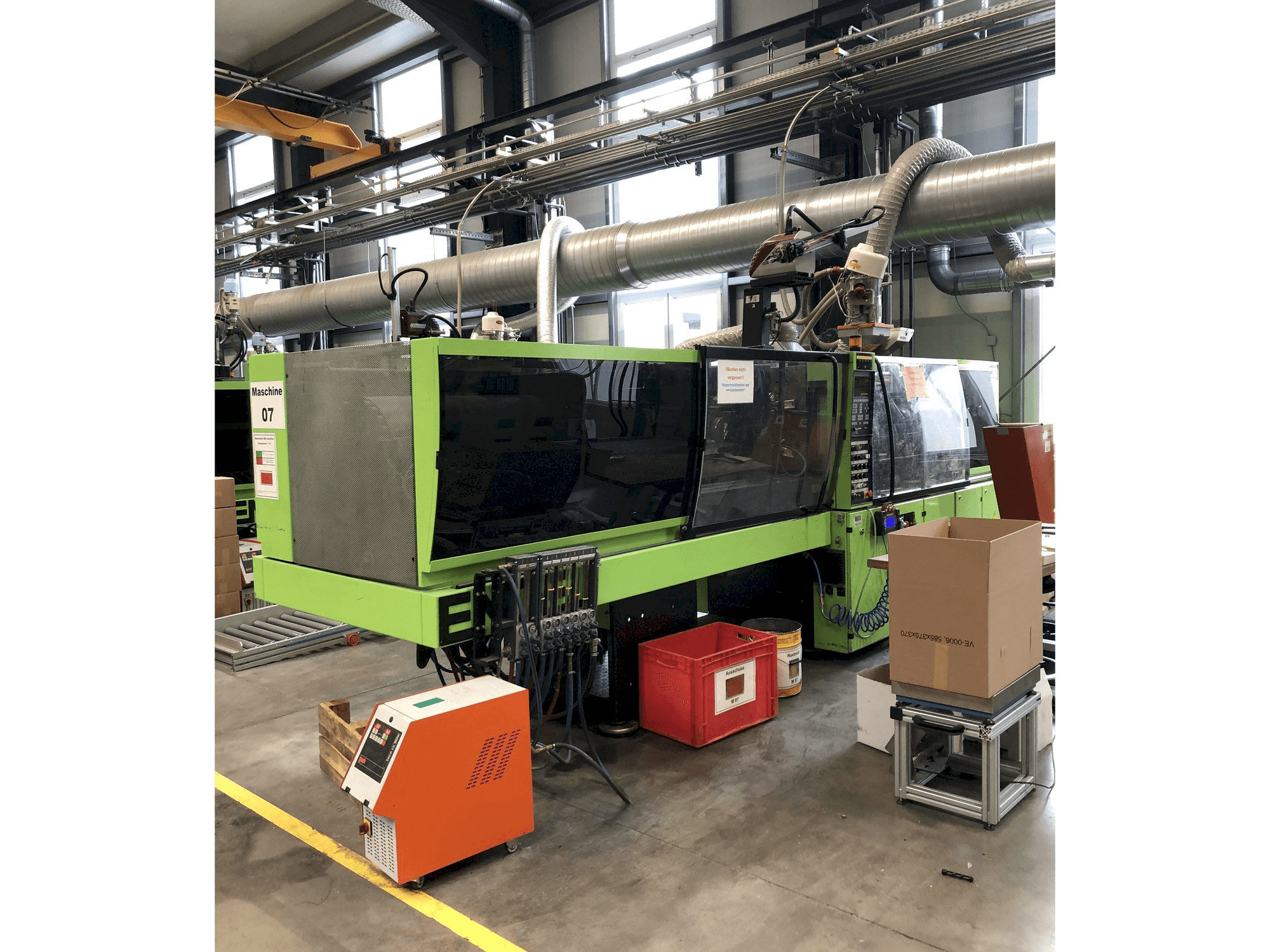 Vista frontal de la máquina Engel ES 1050 / 150 HL