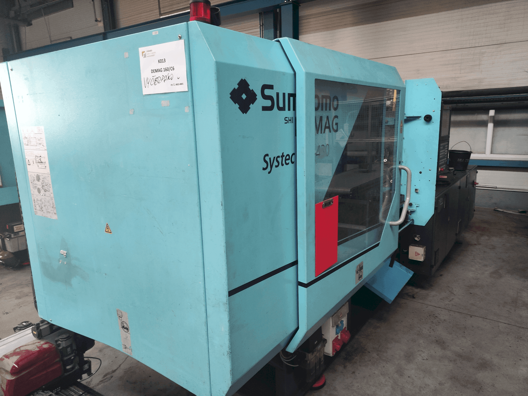 Vista frontal de la máquina DEMAG Systec 160-520/430