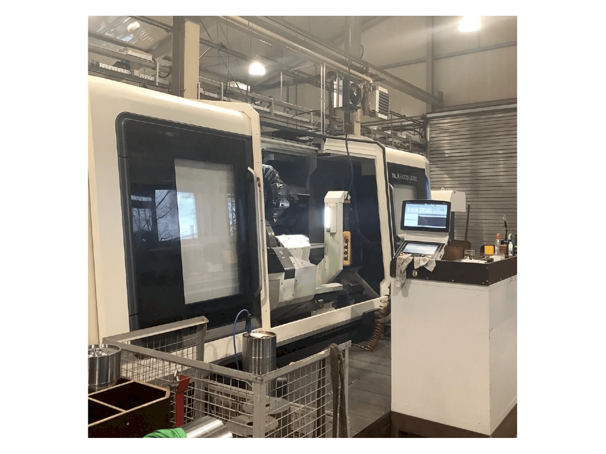 Vista frontal de la máquina DMG MORI NLX 6000 | 2000
