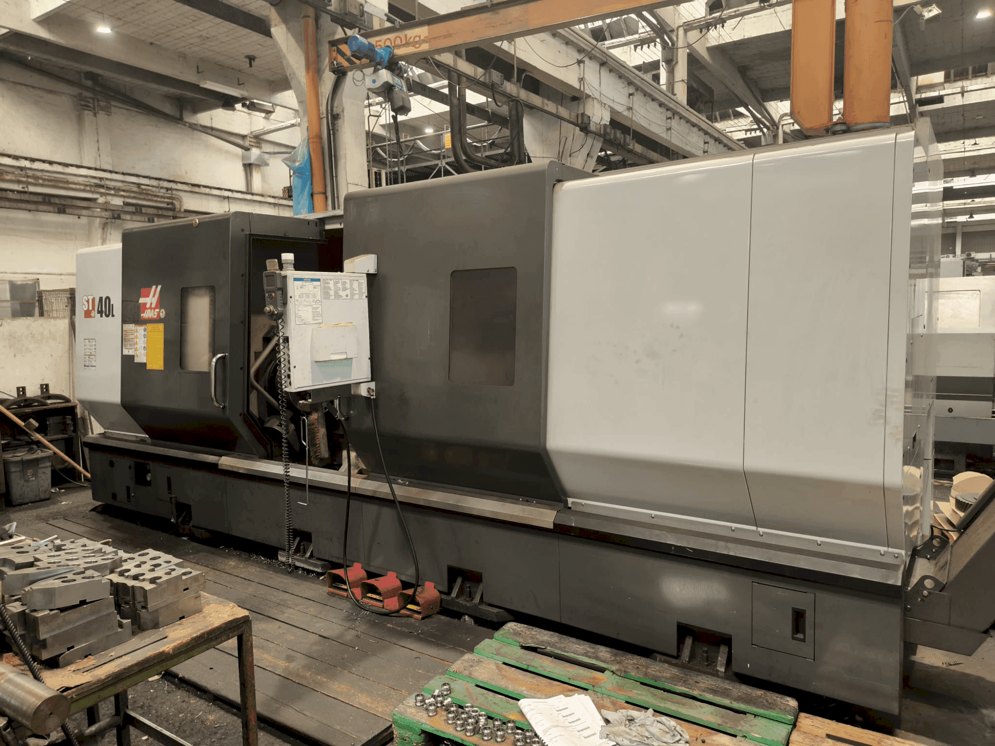 Vista frontal de la máquina HAAS ST40L
