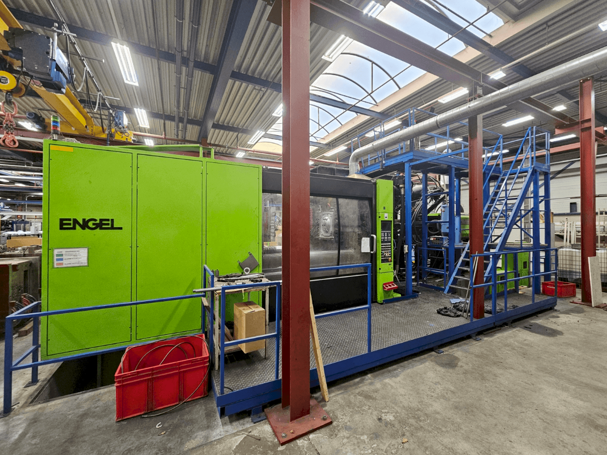 Vista frontal de la máquina Engel 16050/2550-1500T Duo 2 F