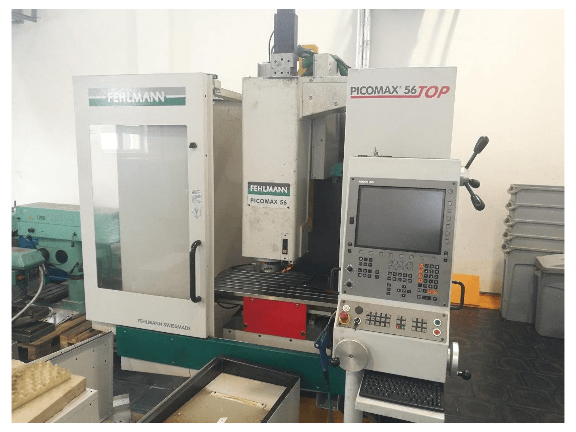 Vista frontal de la máquina FEHLMANN PICOMAX 56 TOP