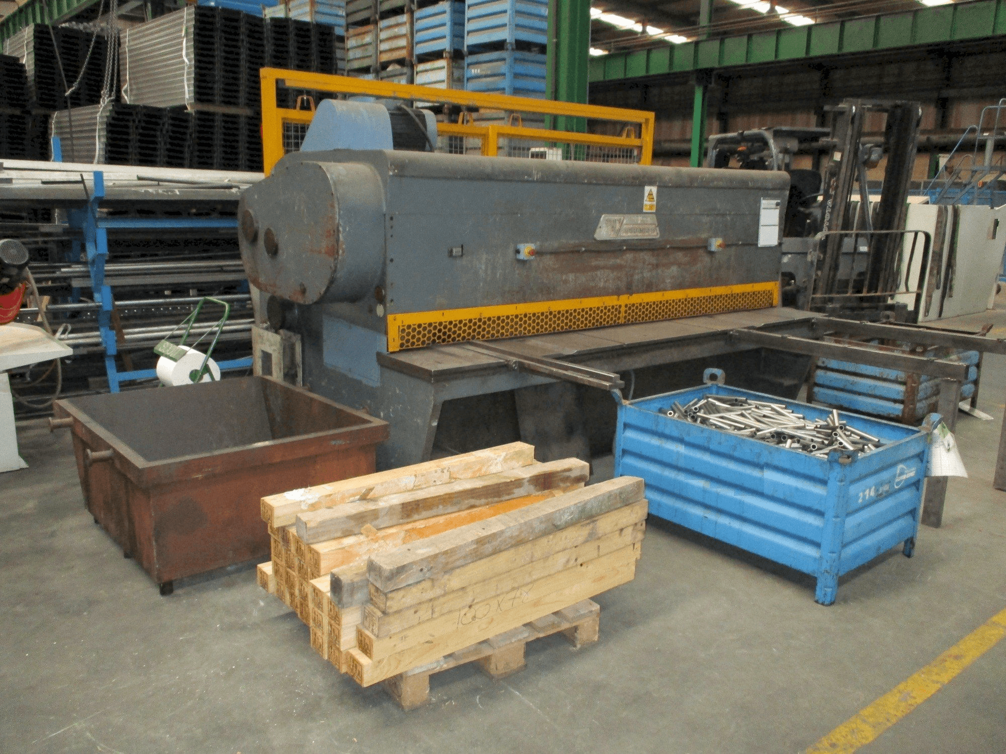 Vista frontal de la máquina Taci AC-10/30