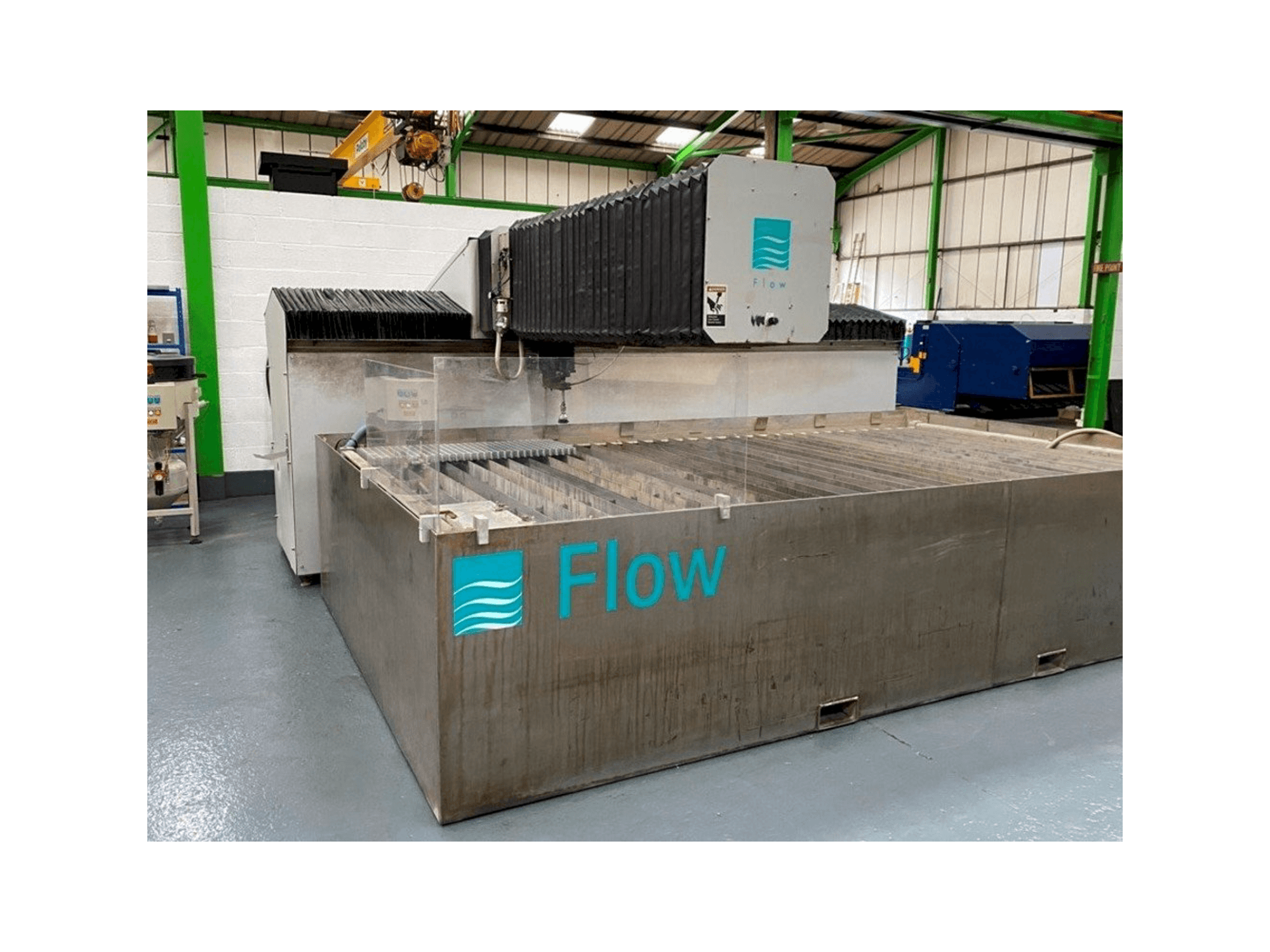 Vista frontal de la máquina Flow 712127-1