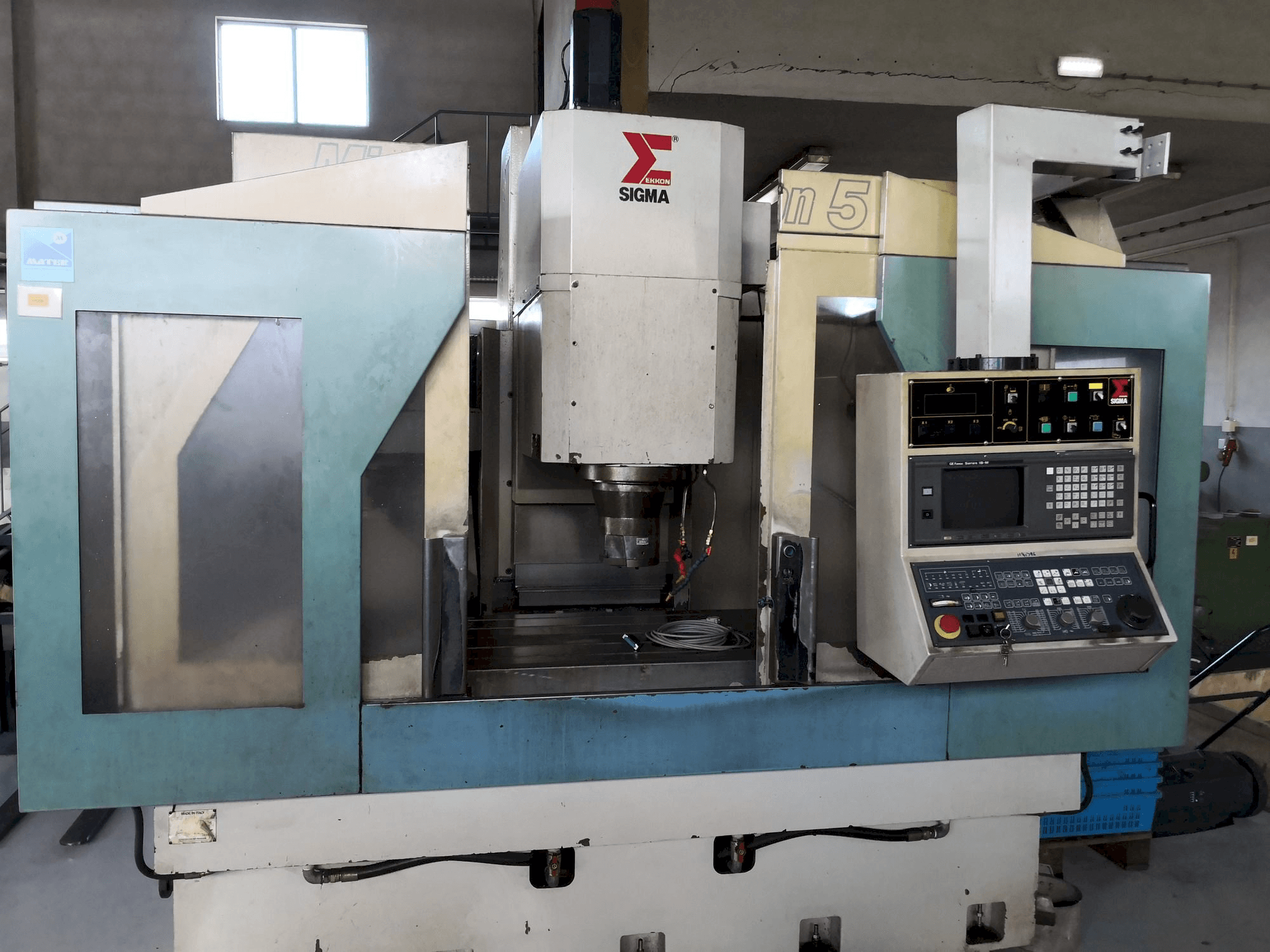 Vista frontal de la máquina Sigma Mission 5