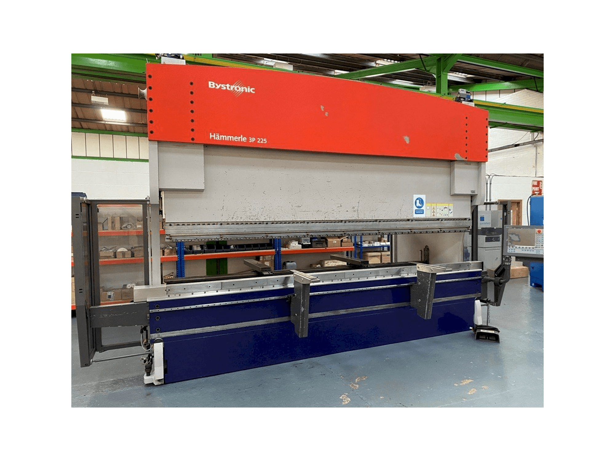 Vista frontal de la máquina Bystronic Hammerle 225/4100 3P