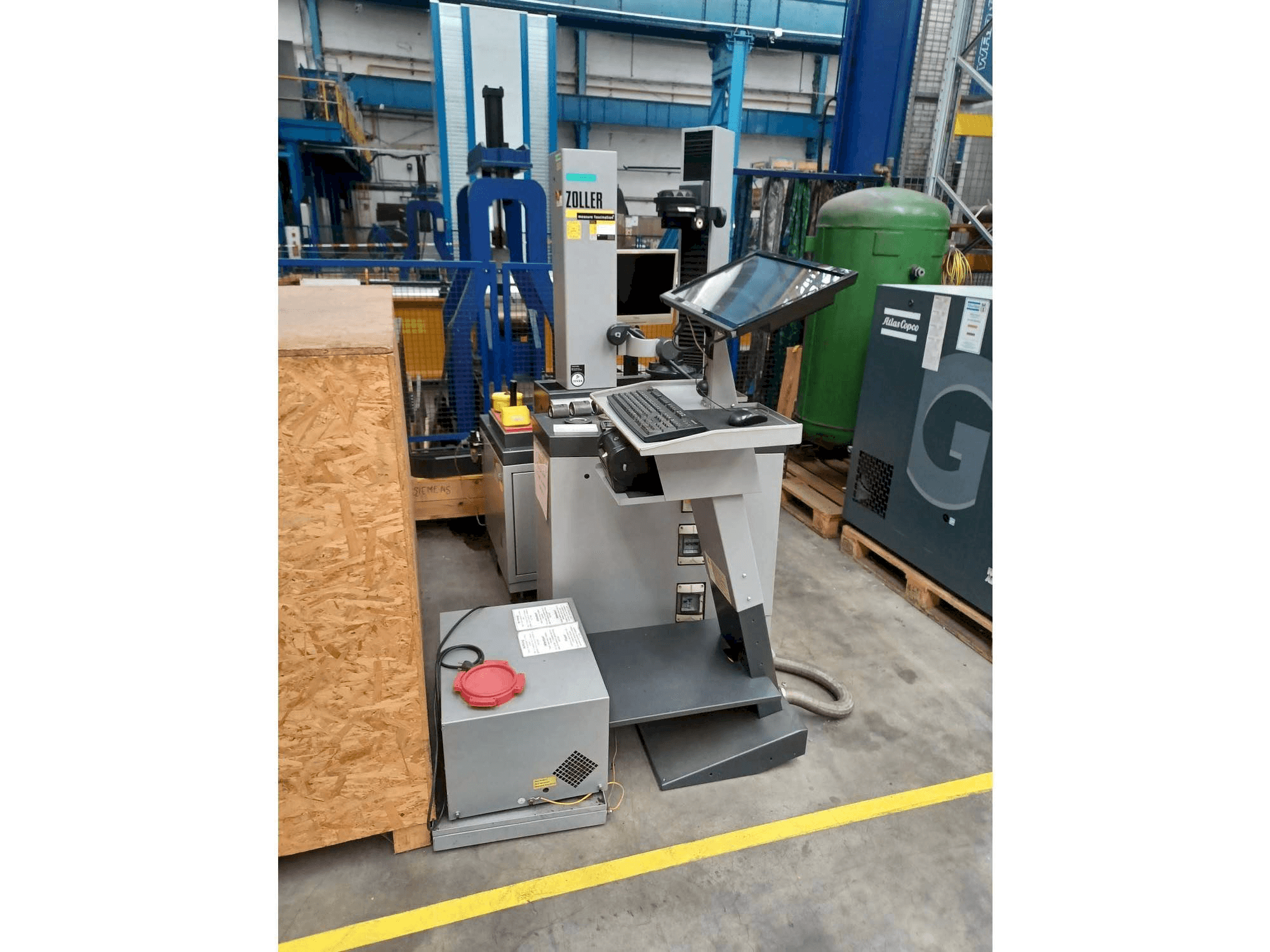 Vista frontal de la máquina Zoller R460C3-00137