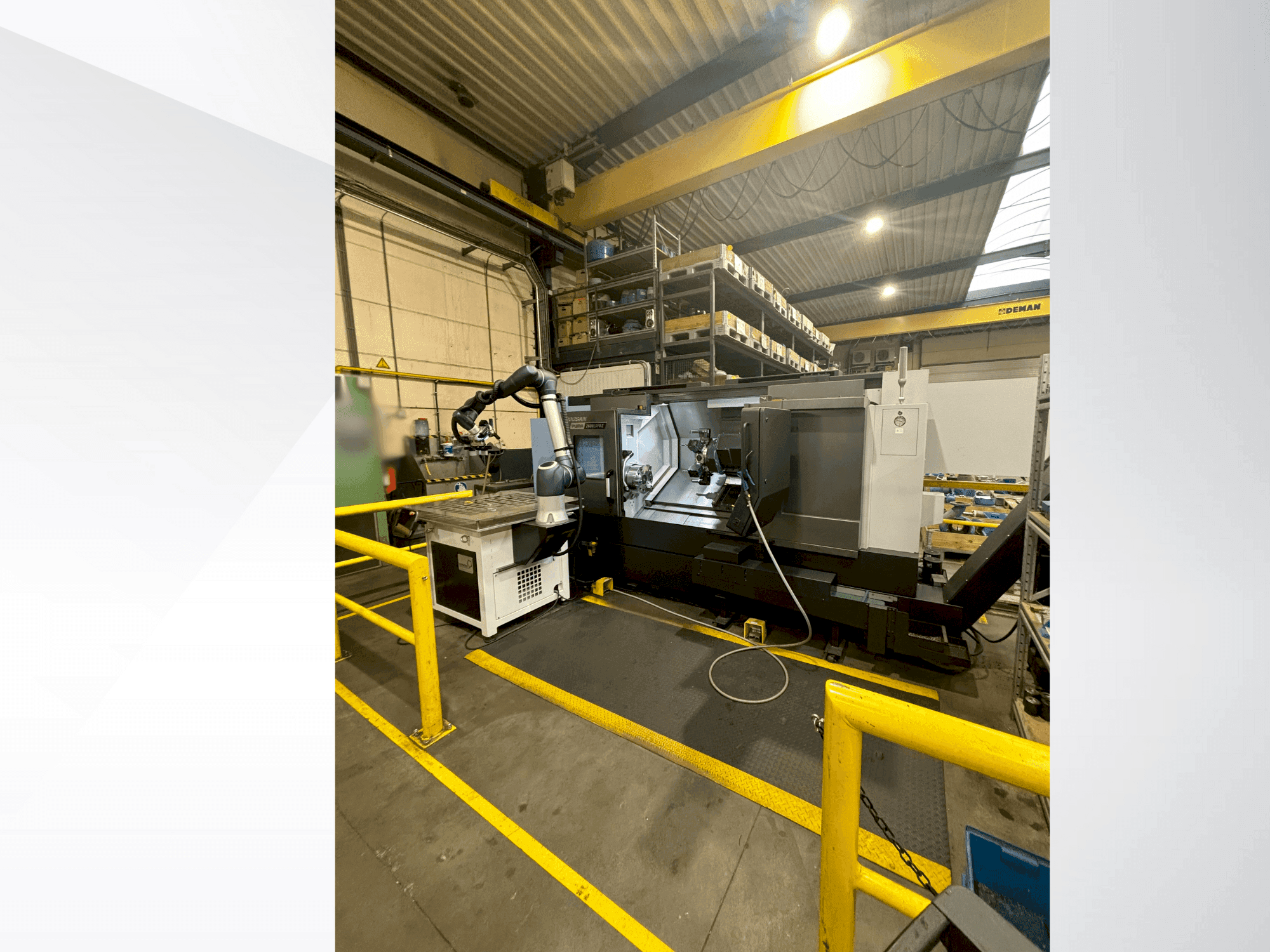 Vista frontal de la máquina DOOSAN PUMA 2600LSYB II