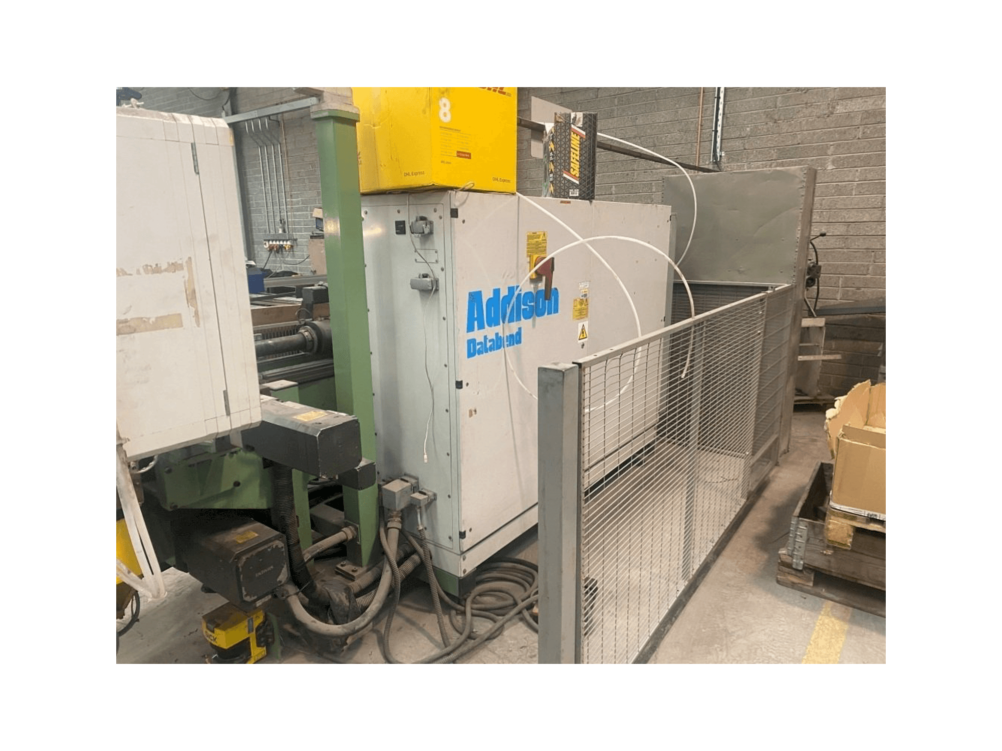 Vista frontal de la máquina Addison DB40E