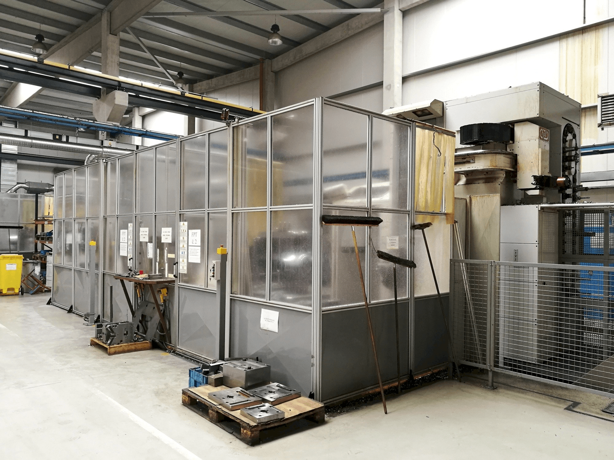 Vista frontal de la máquina FPT Area M