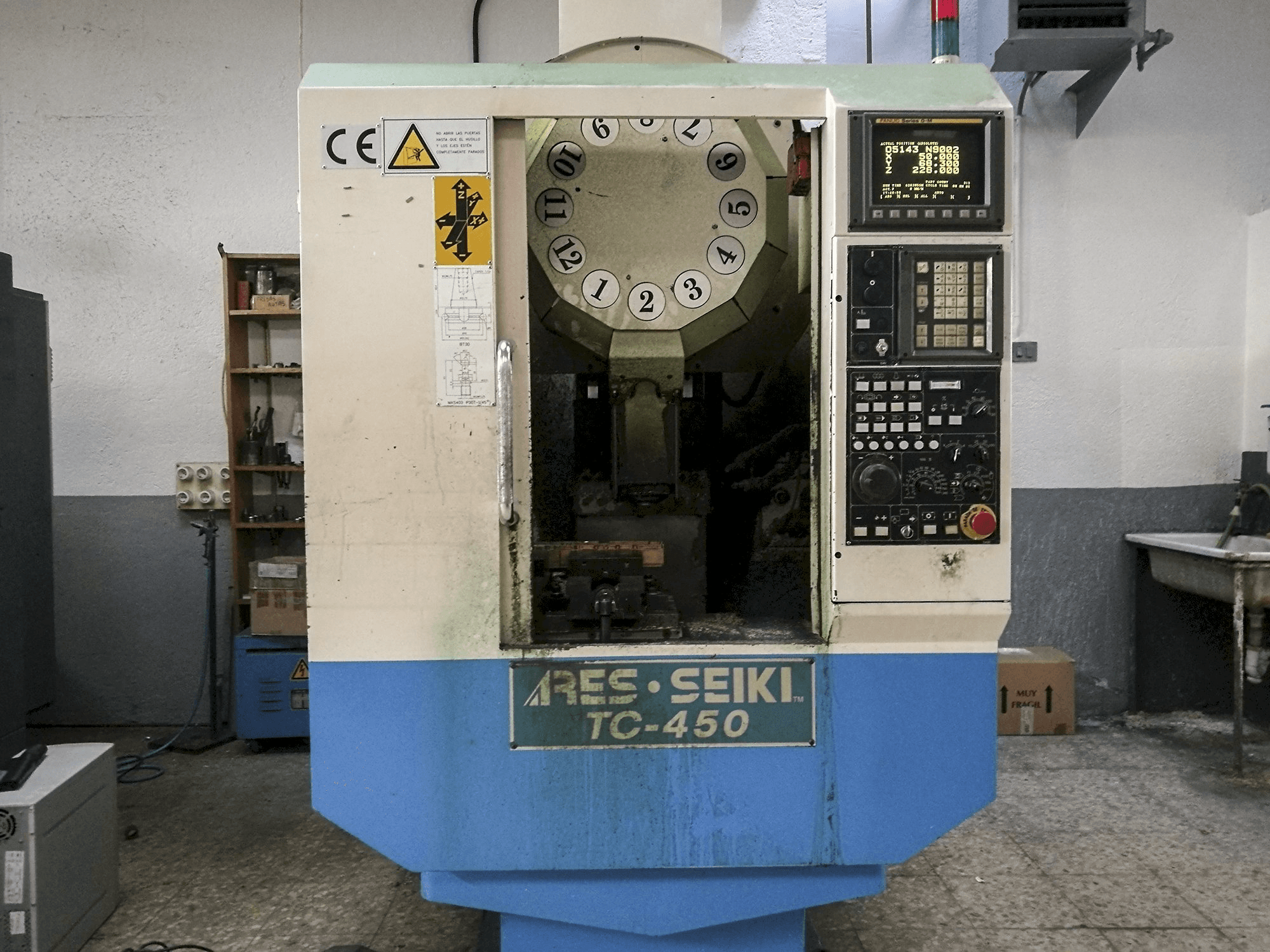 Vista frontal de la máquina ARES TC-450