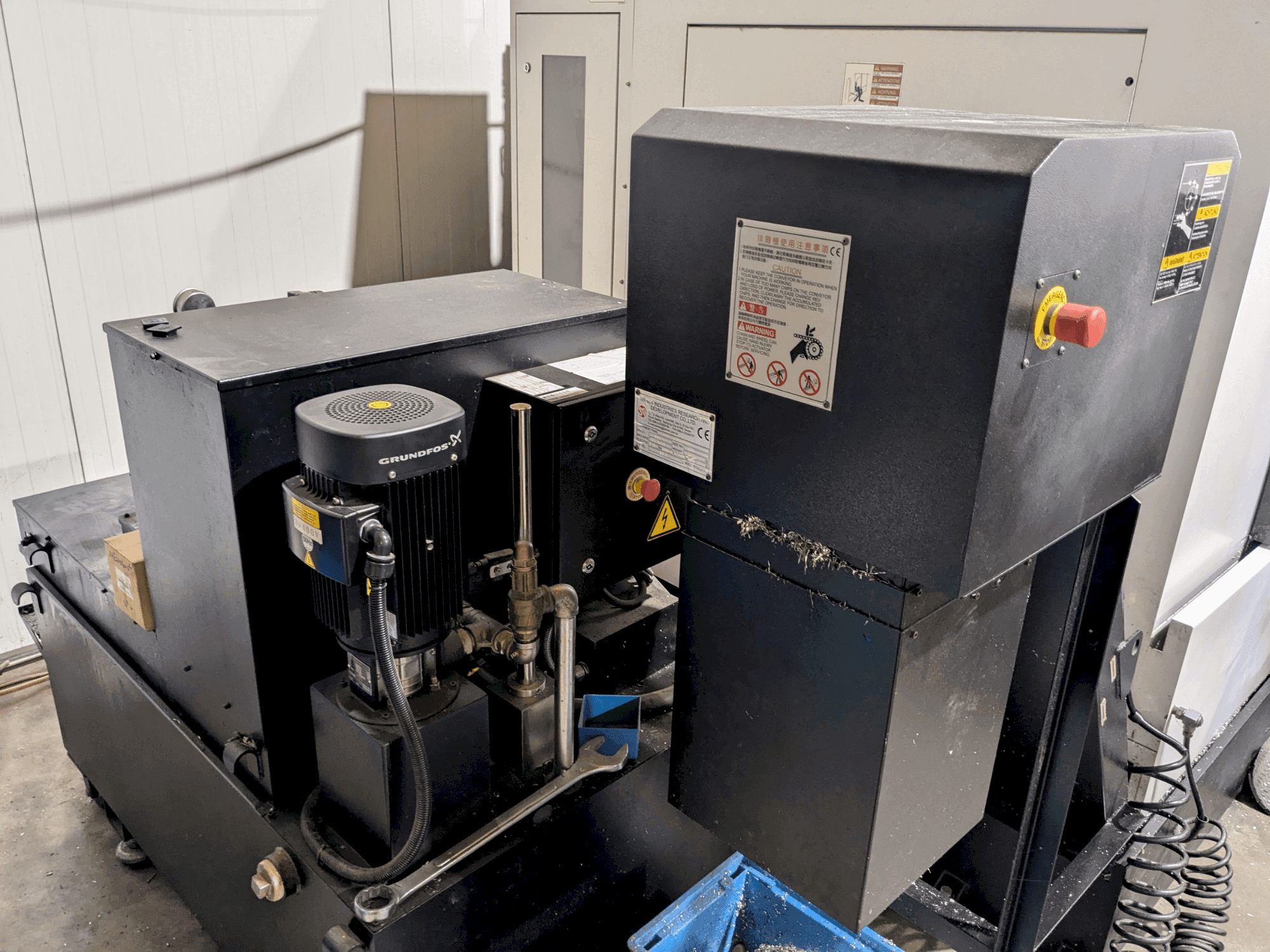 Vista frontal de la máquina POSmill CE 1000