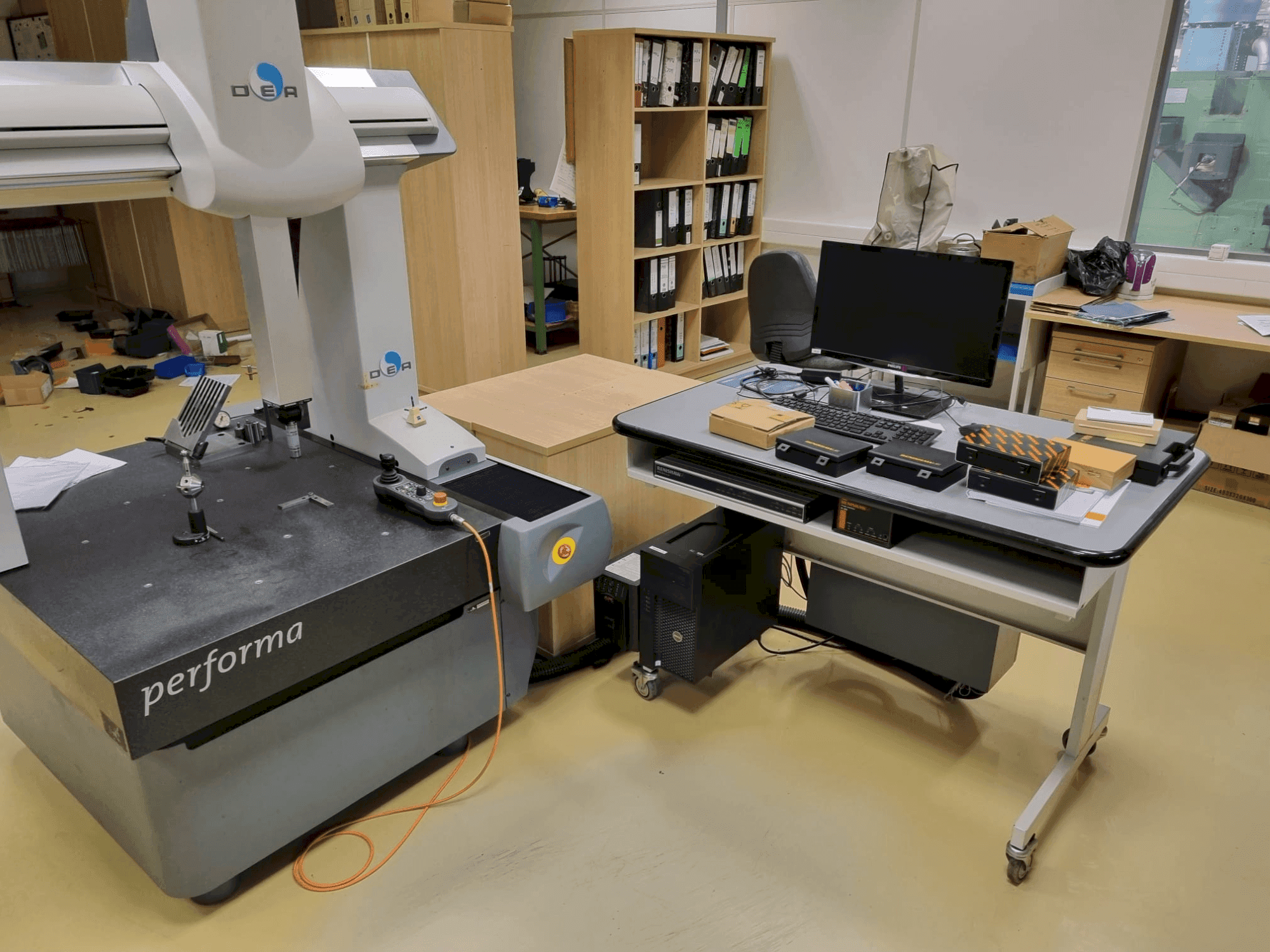 Vista frontal de la máquina DEA Global 070705 performa