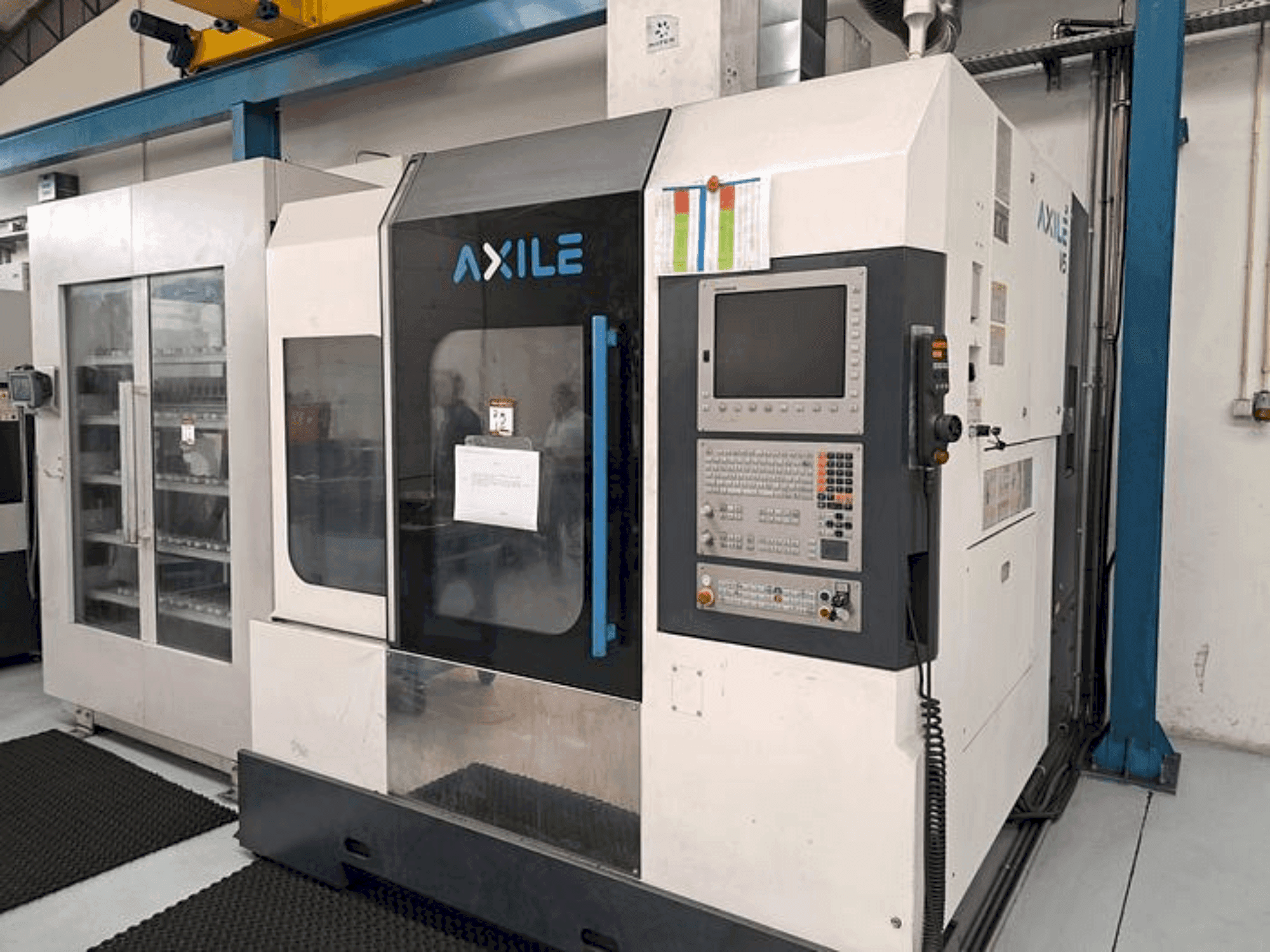 Vista frontal de la máquina AXILE V5