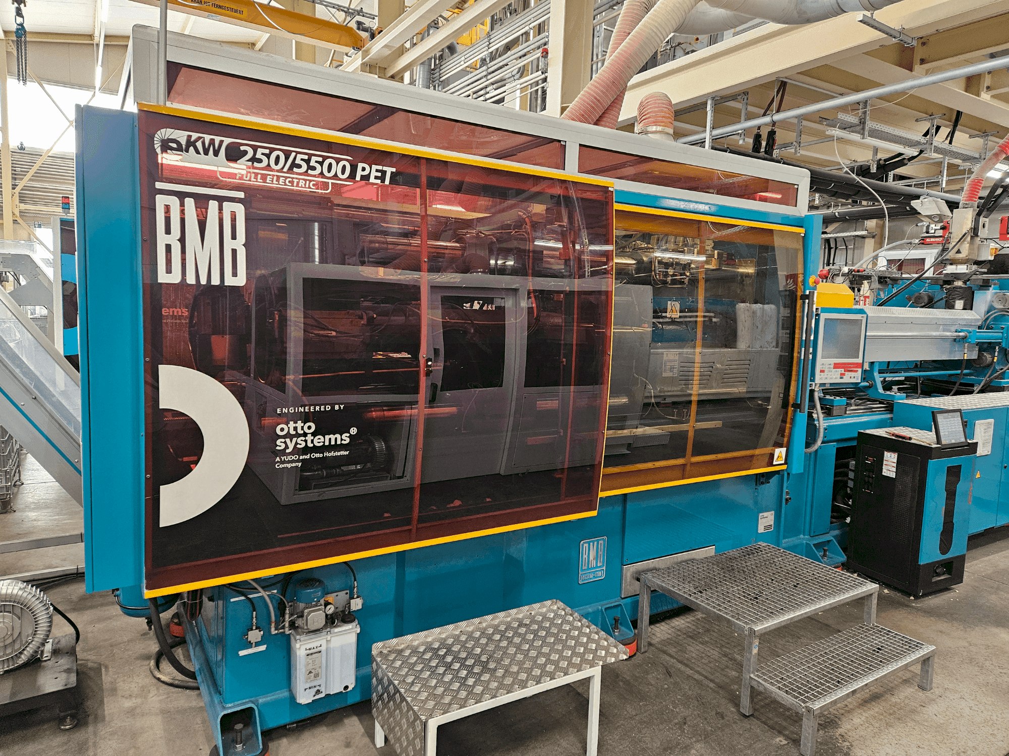 Vista frontal de la máquina Otto Systems eKW 250/5500 PET