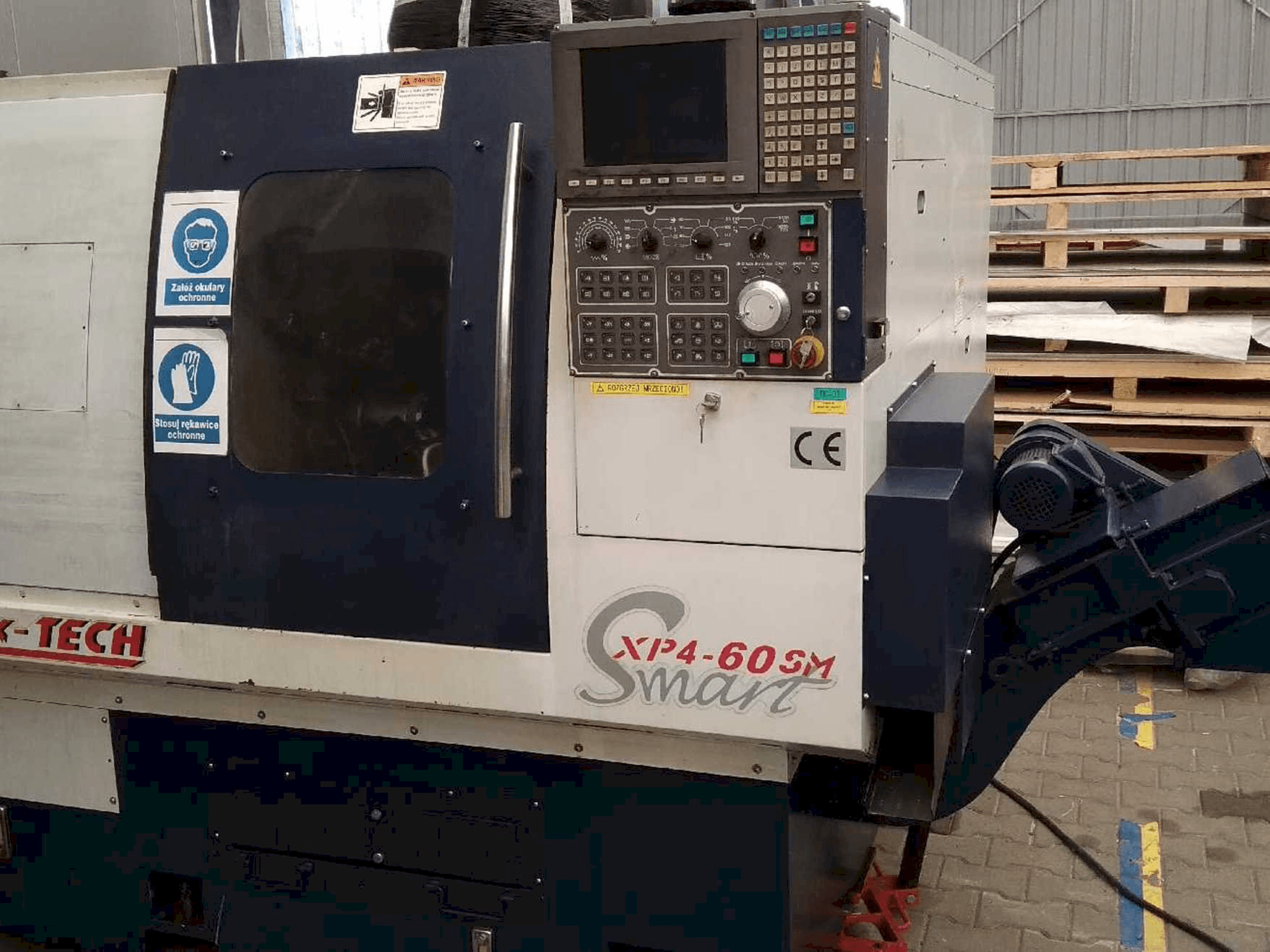 Vista frontal de la máquina Quick-Tech XP4-60SM