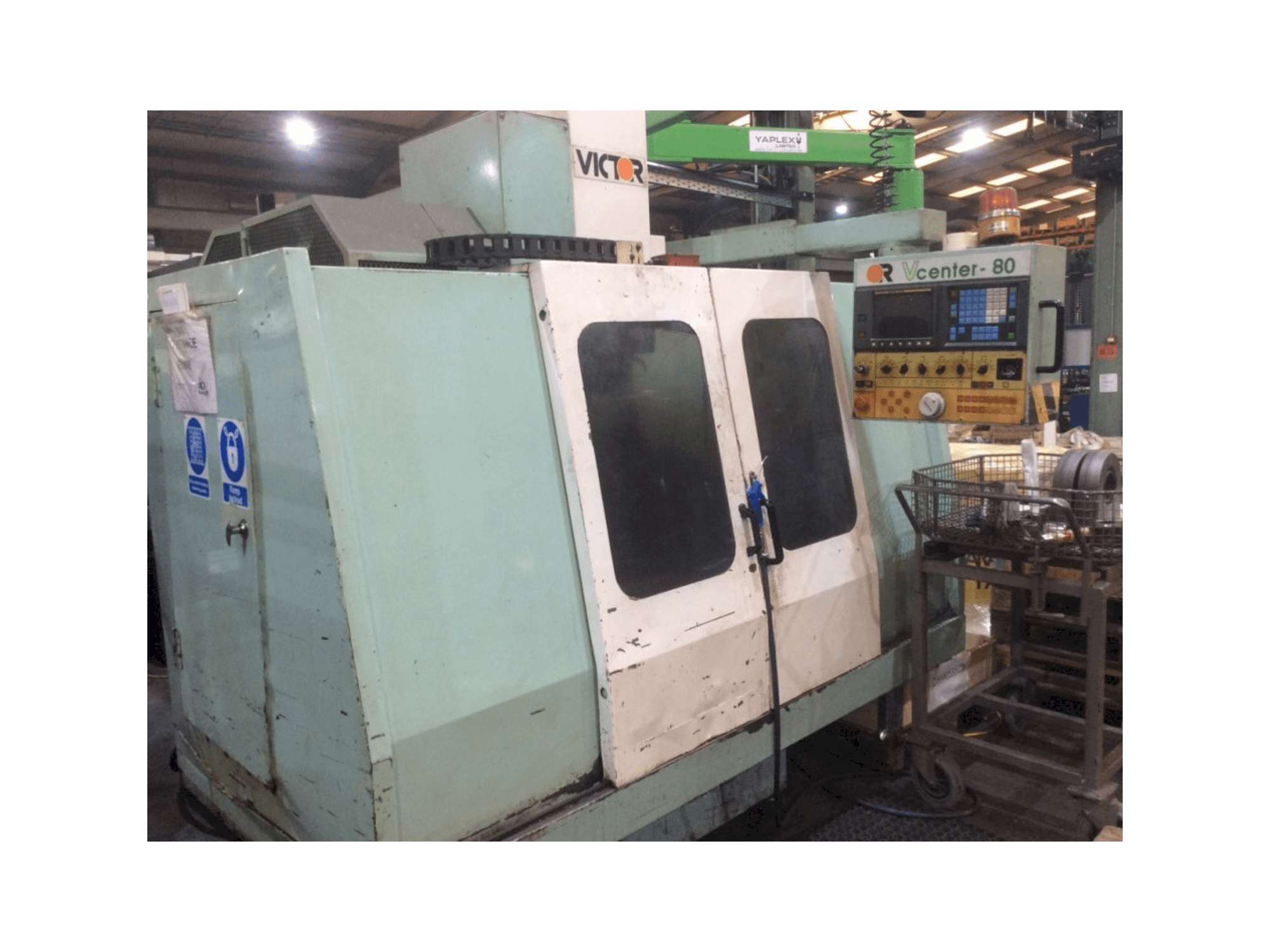 Vista frontal de la máquina Victor V Centre-80