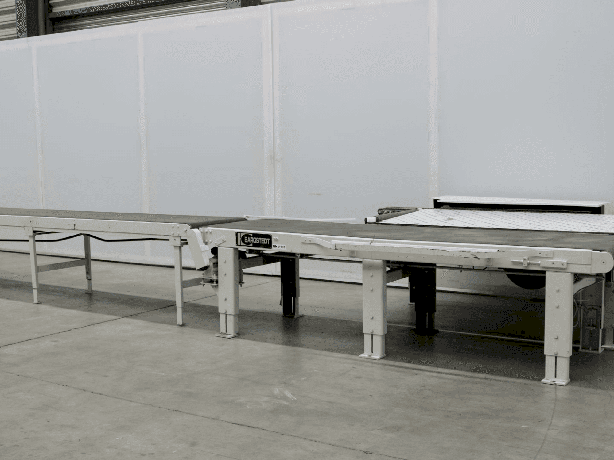 Vista frontal de la máquina BARGSTEDT TFU 02/L/33/67