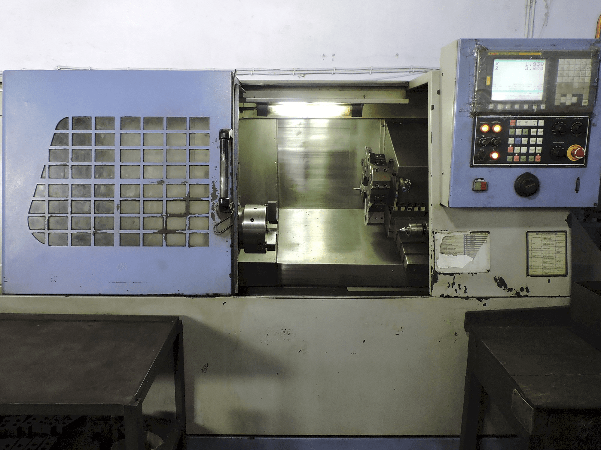 Vista frontal de la máquina Macpower VX-200