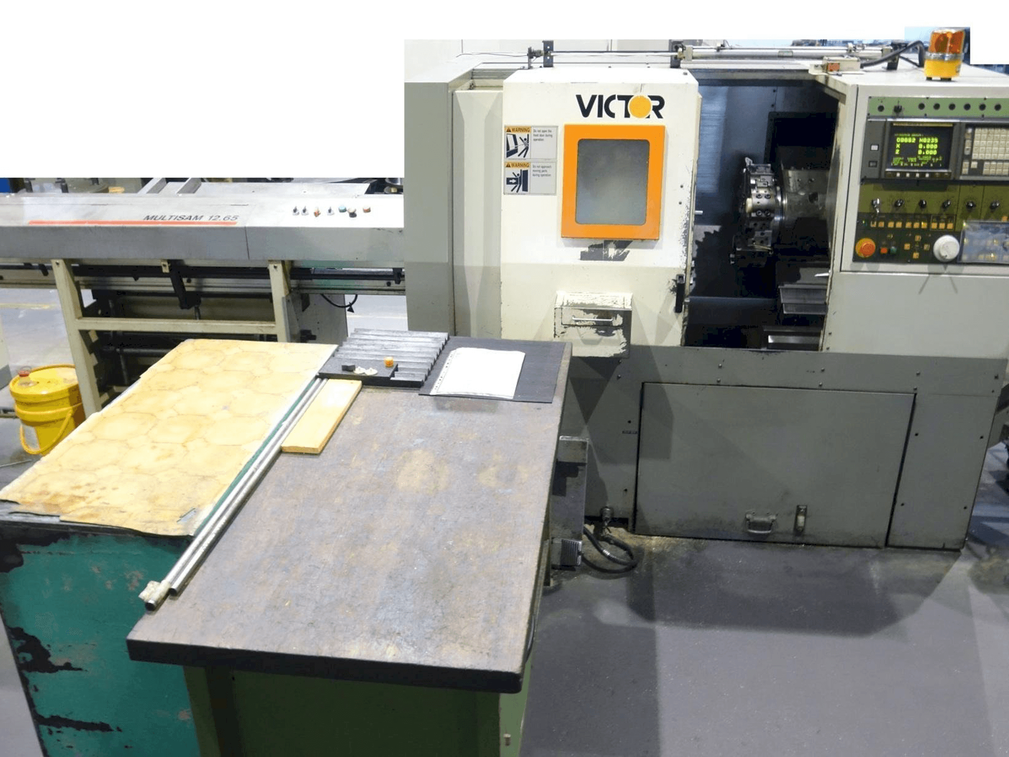 Vista frontal de la máquina Victor V Turn plus 15 (1996)