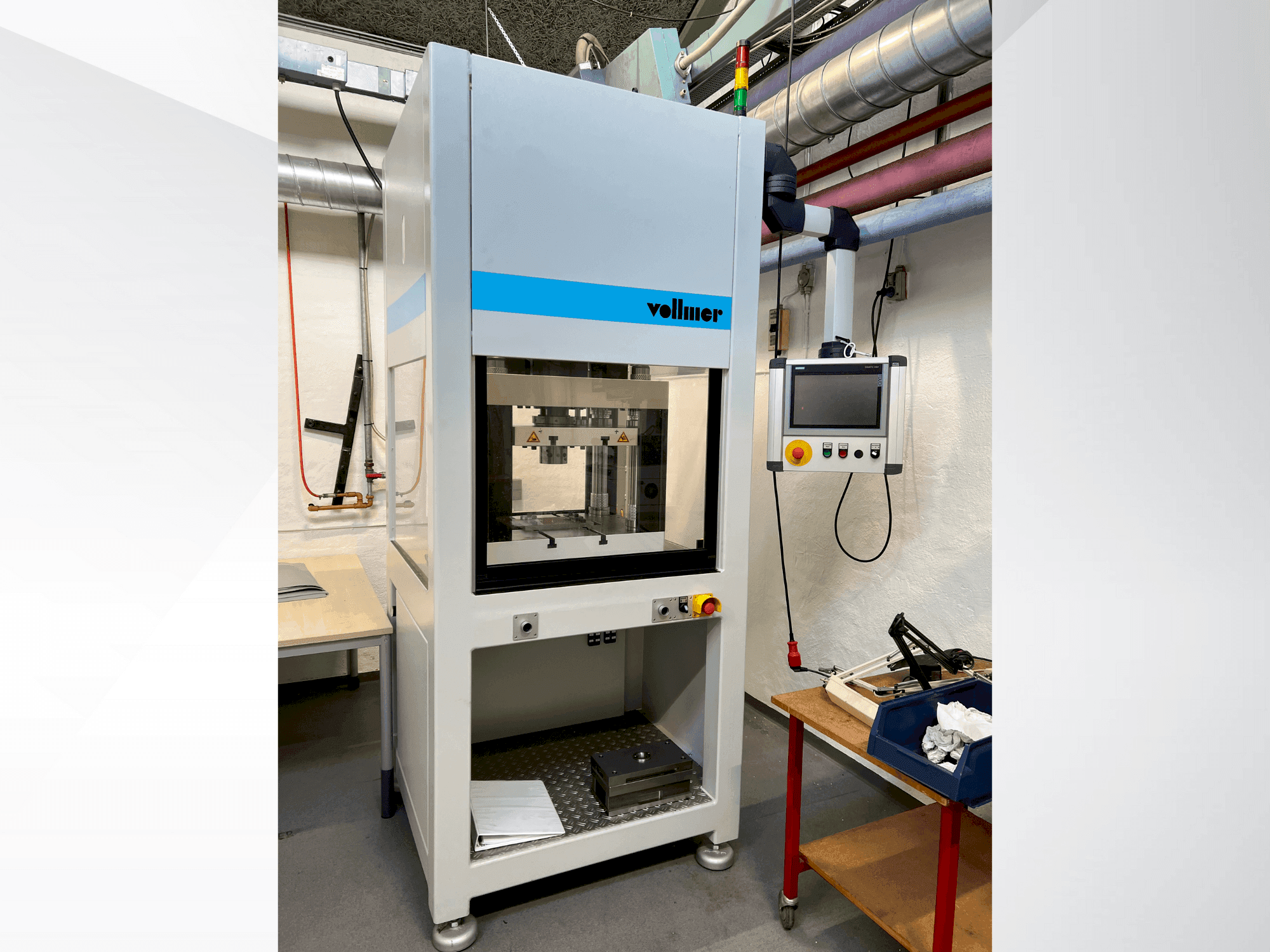 Vista frontal de la máquina VOLLMER W 2506