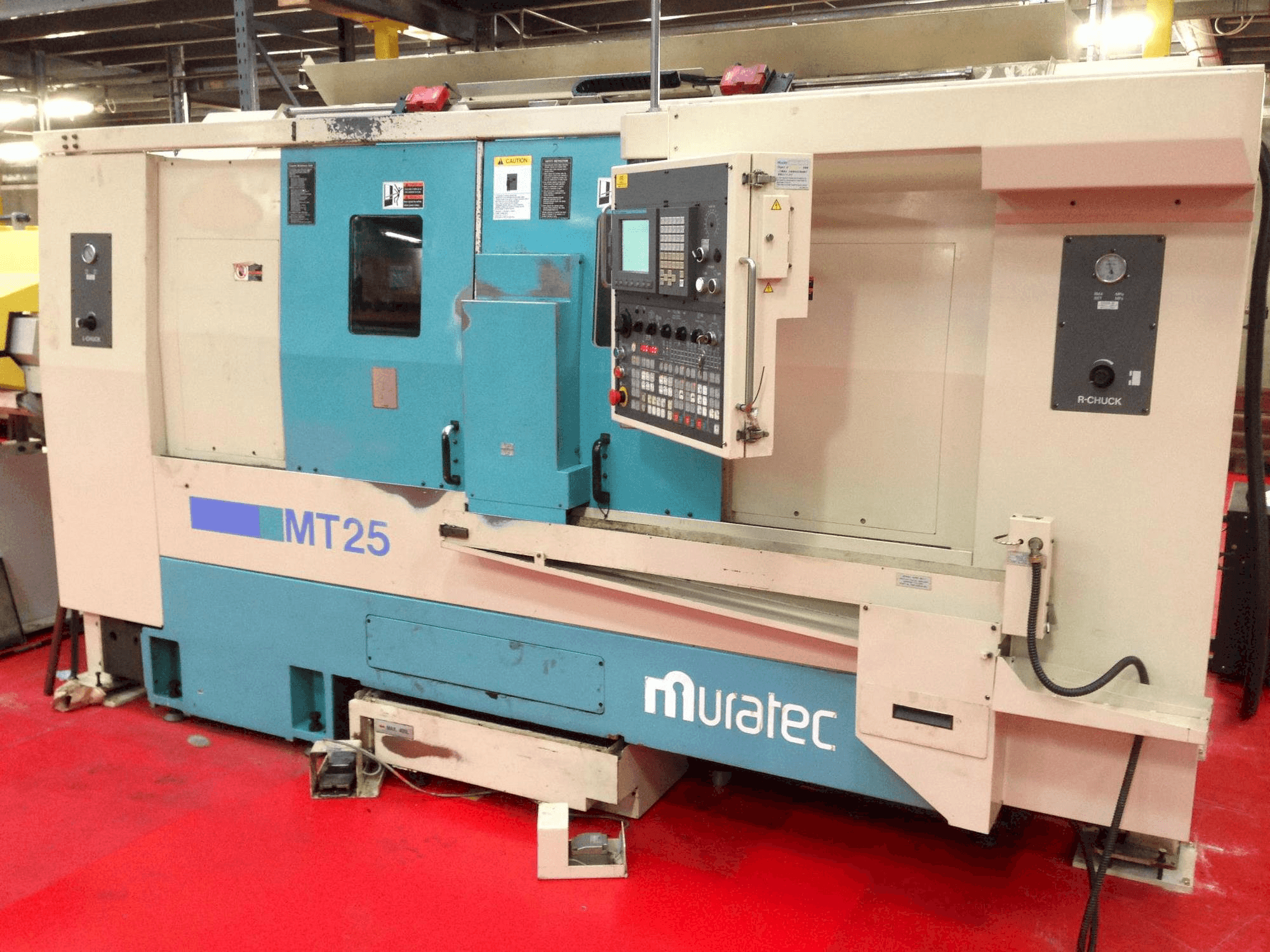 Vista frontal de la máquina Muratec MT 25 MC