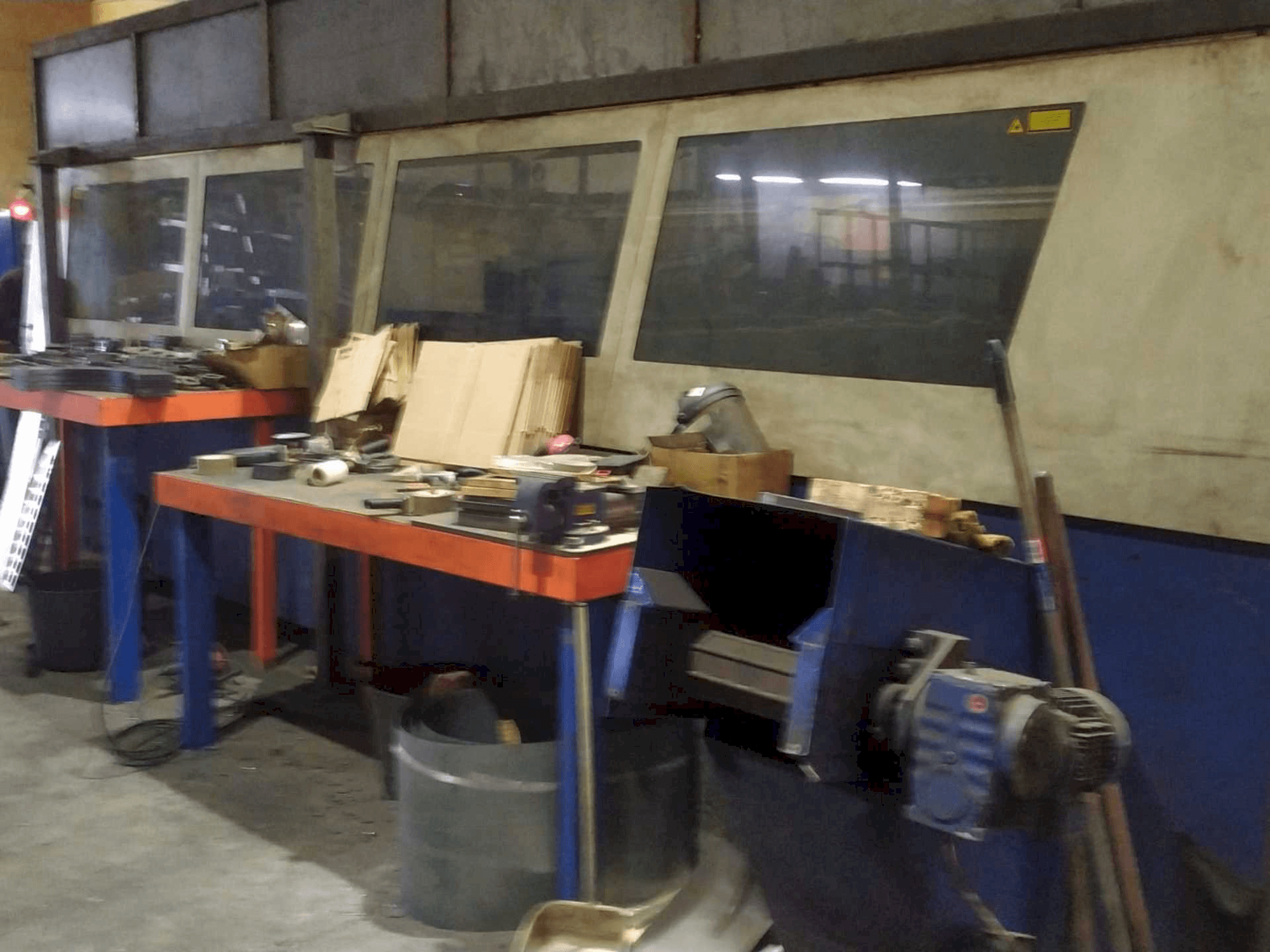 Vista frontal de la máquina Trumpf Trumatic L 4050