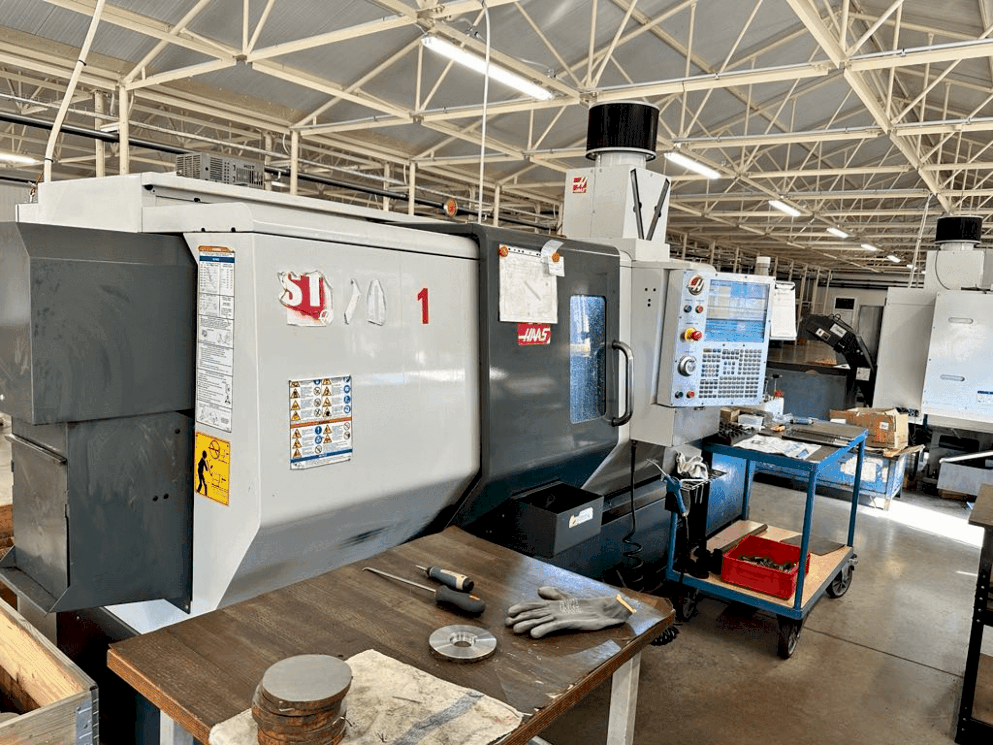 Vista frontal de la máquina HAAS ST-20Y