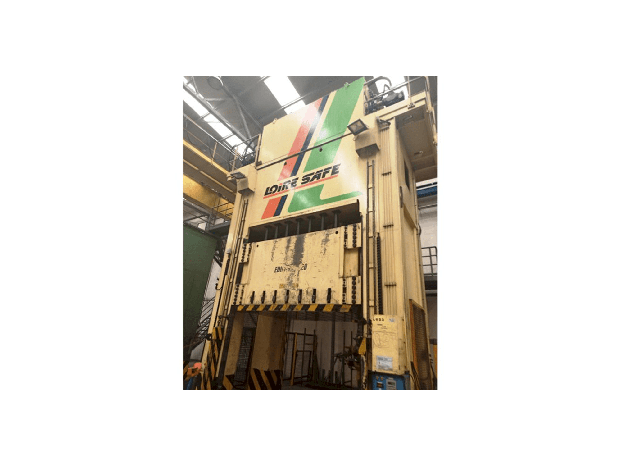 Vista frontal de la máquina LOIRE SAFE Edim 800