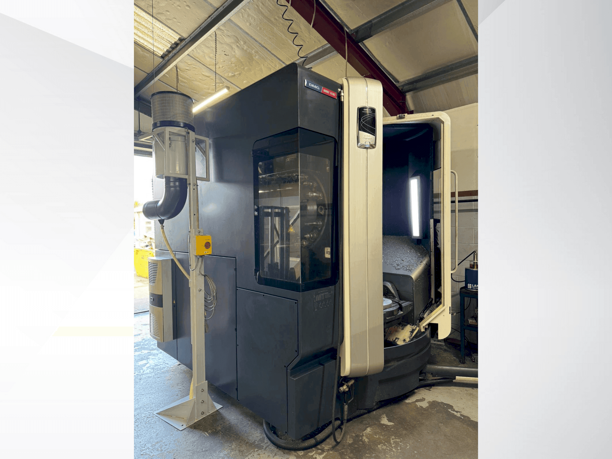 Vista frontal de la máquina DMG MORI DMU 75 Monoblock