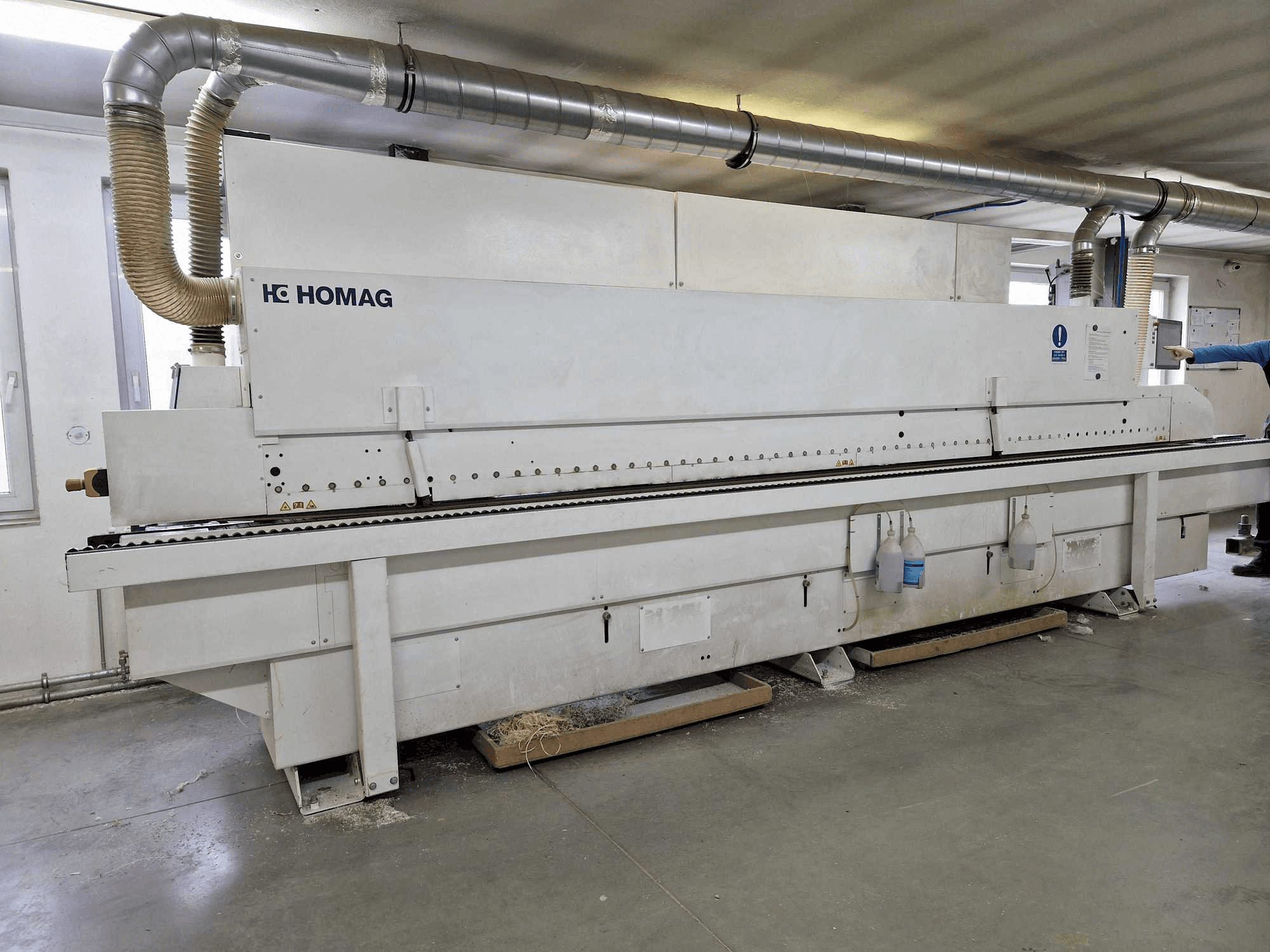 Vista frontal de la máquina HOMAG Edgeteq S-390 Optimat KDF 860C