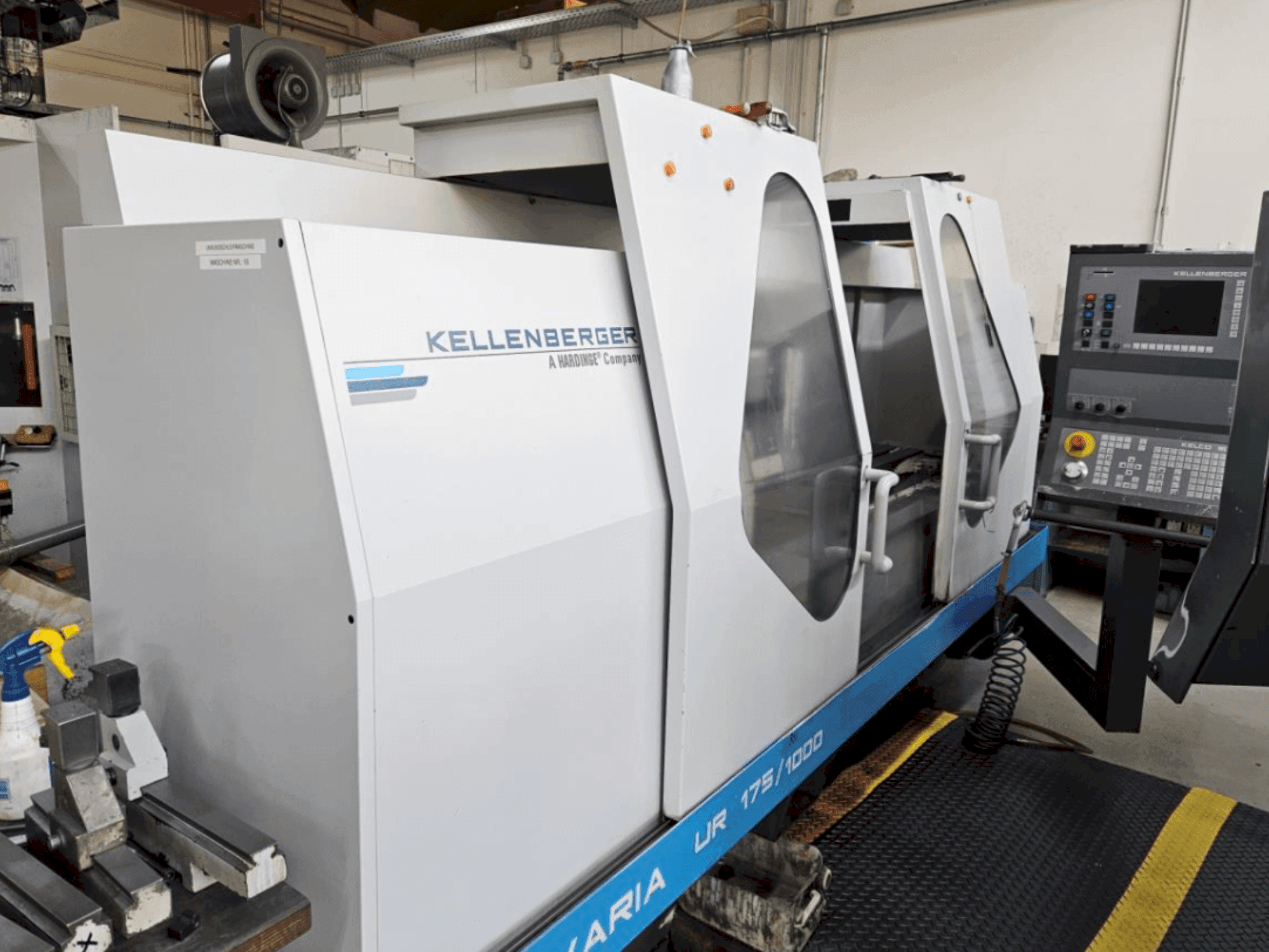 Vista frontal de la máquina KELLENBERGER Kel-Varia UR 175/1000