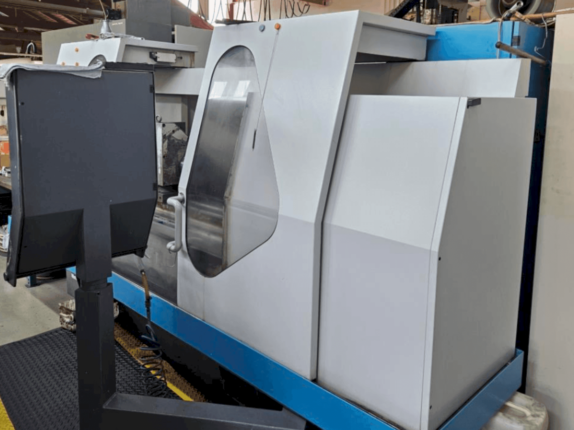 Vista izquierda de la máquina KELLENBERGER Kel-Varia UR 175/1000